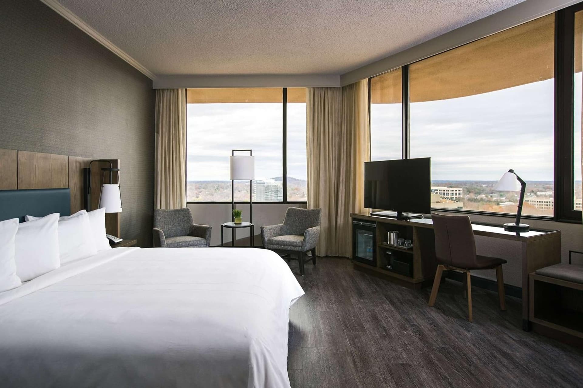 Sonesta Nashville Airport property views in Nashville, TN — gallery photo 3