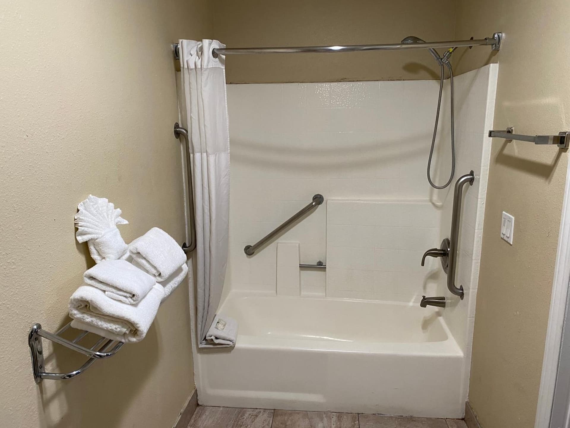 Quality Inn Downey gallery photo in Downey, CA — image 20