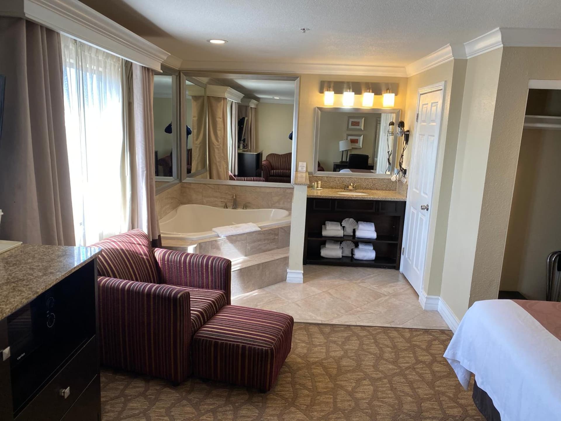 Quality Inn Downey gallery photo in Downey, CA — image 6