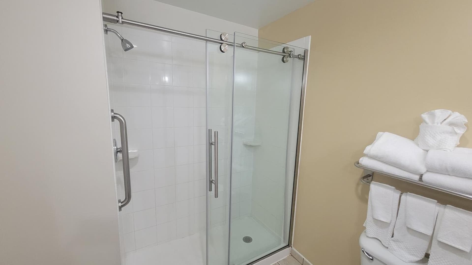 Garner Hotel Panama City Beach Northeast by IHG gallery photo in Panama City Beach, FL — image 16