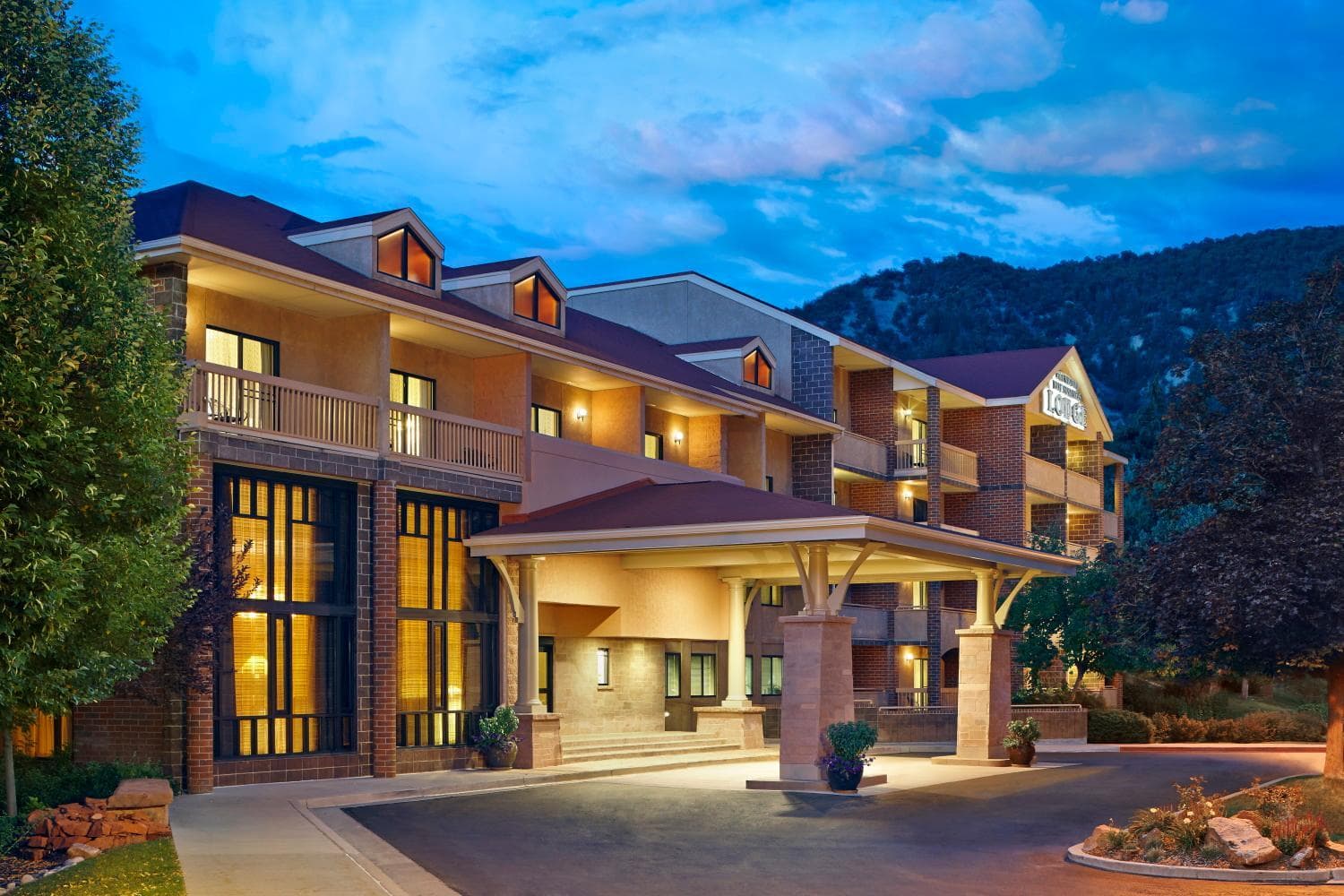 Glenwood Hot Springs Resort featured exterior or lobby in Glenwood Springs, CO — similar hotel