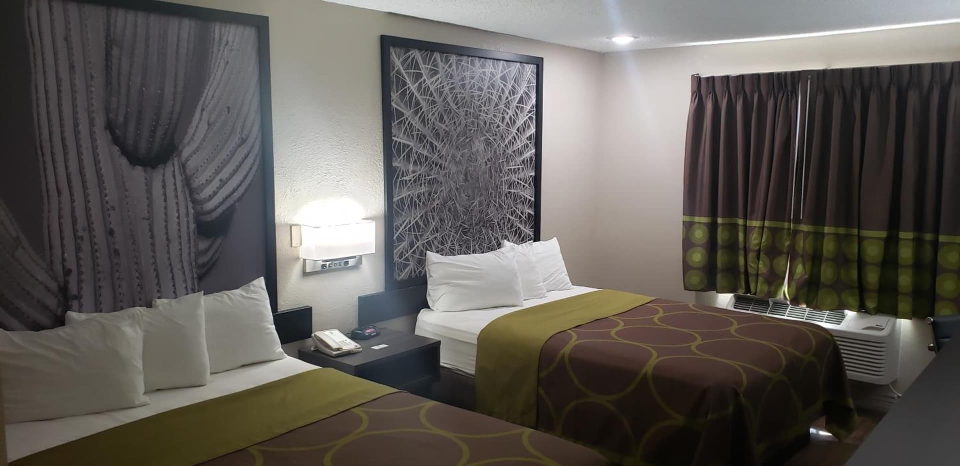 Super 8 by Wyndham Goodyear/Phoenix Area gallery photo in Goodyear, AZ — image 17
