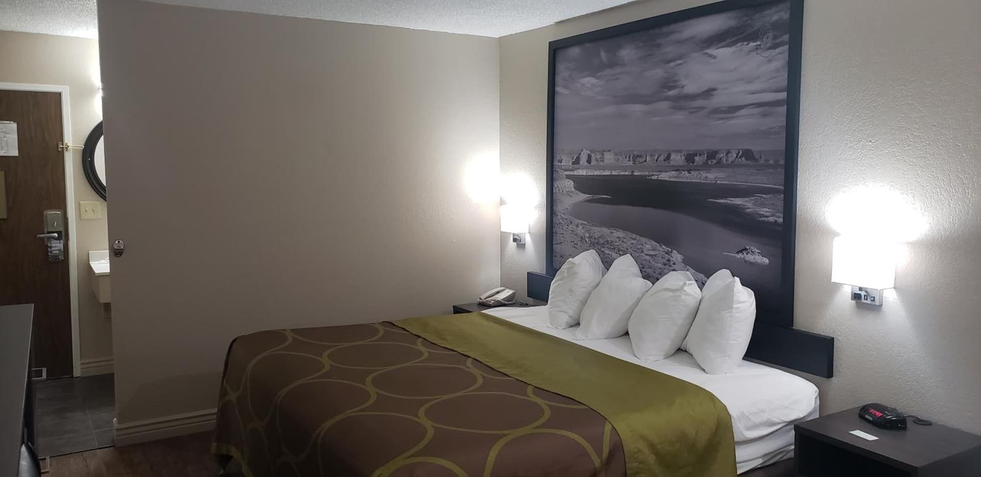 Super 8 by Wyndham Goodyear/Phoenix Area gallery photo in Goodyear, AZ — image 55