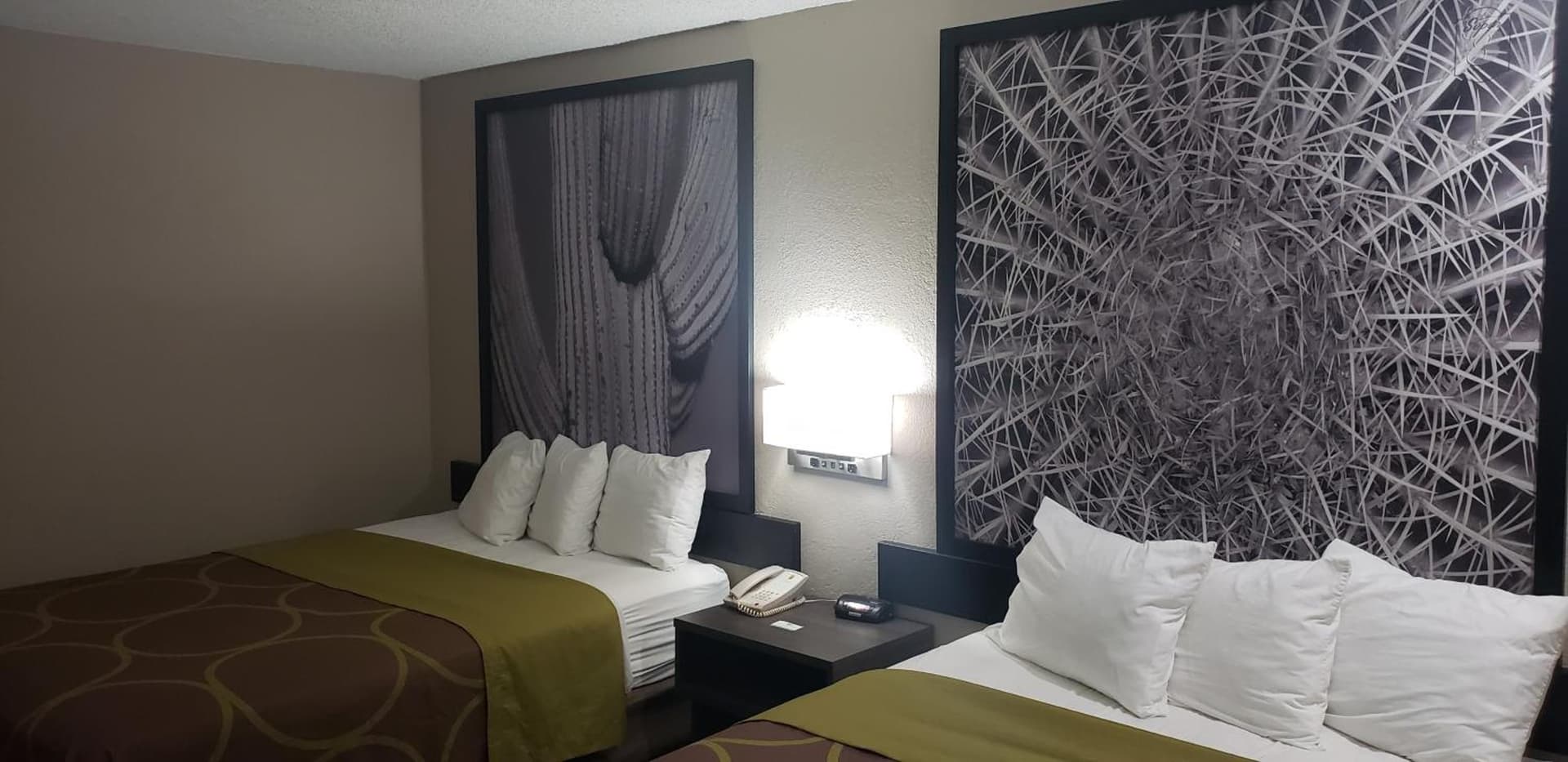 Super 8 by Wyndham Goodyear/Phoenix Area gallery photo in Goodyear, AZ — image 27