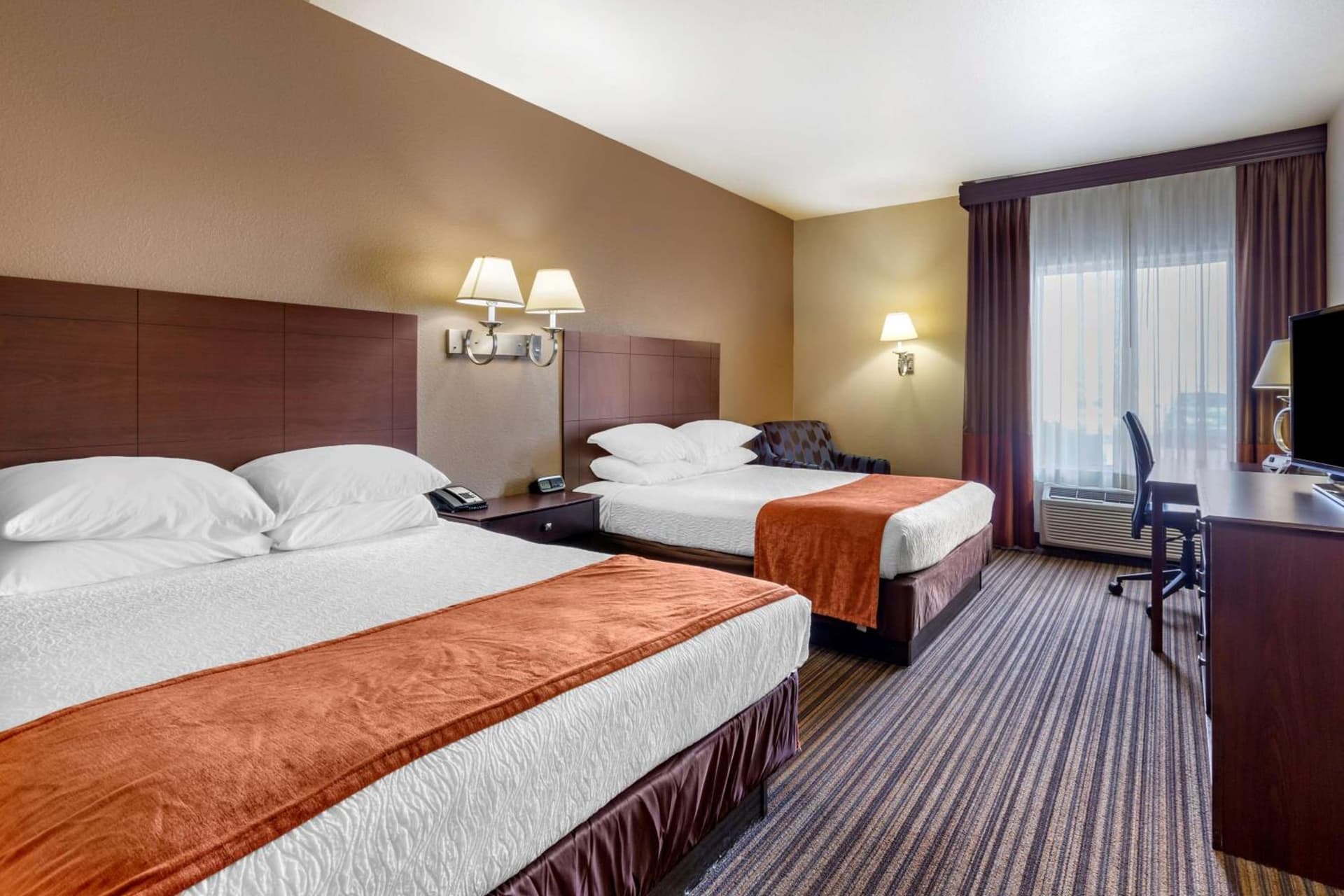 Best Western Plus Winslow Inn property views in Winslow, AZ — gallery photo 3