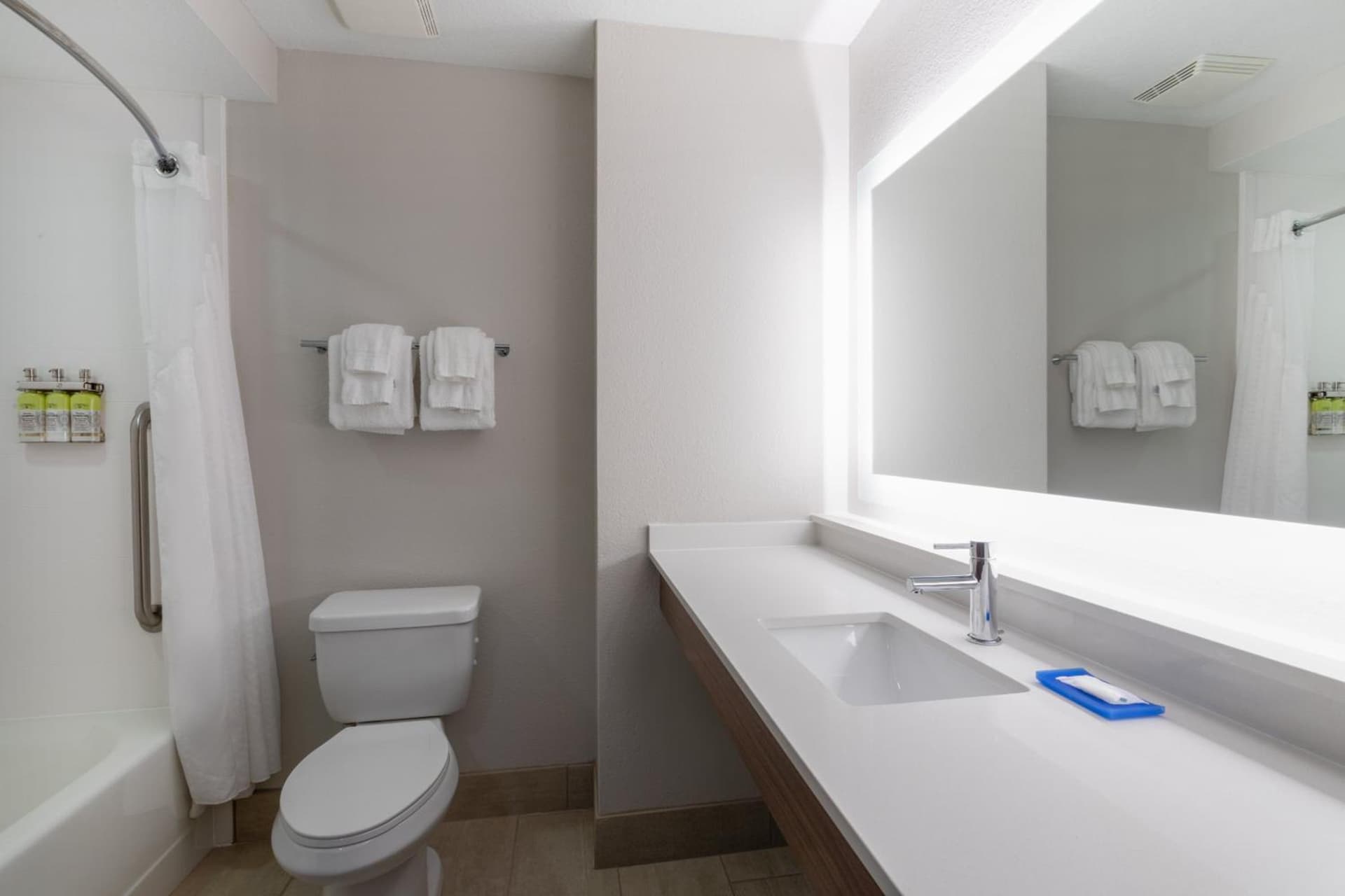 Holiday Inn Express Crystal River by IHG gallery photo in Crystal River, FL — image 28