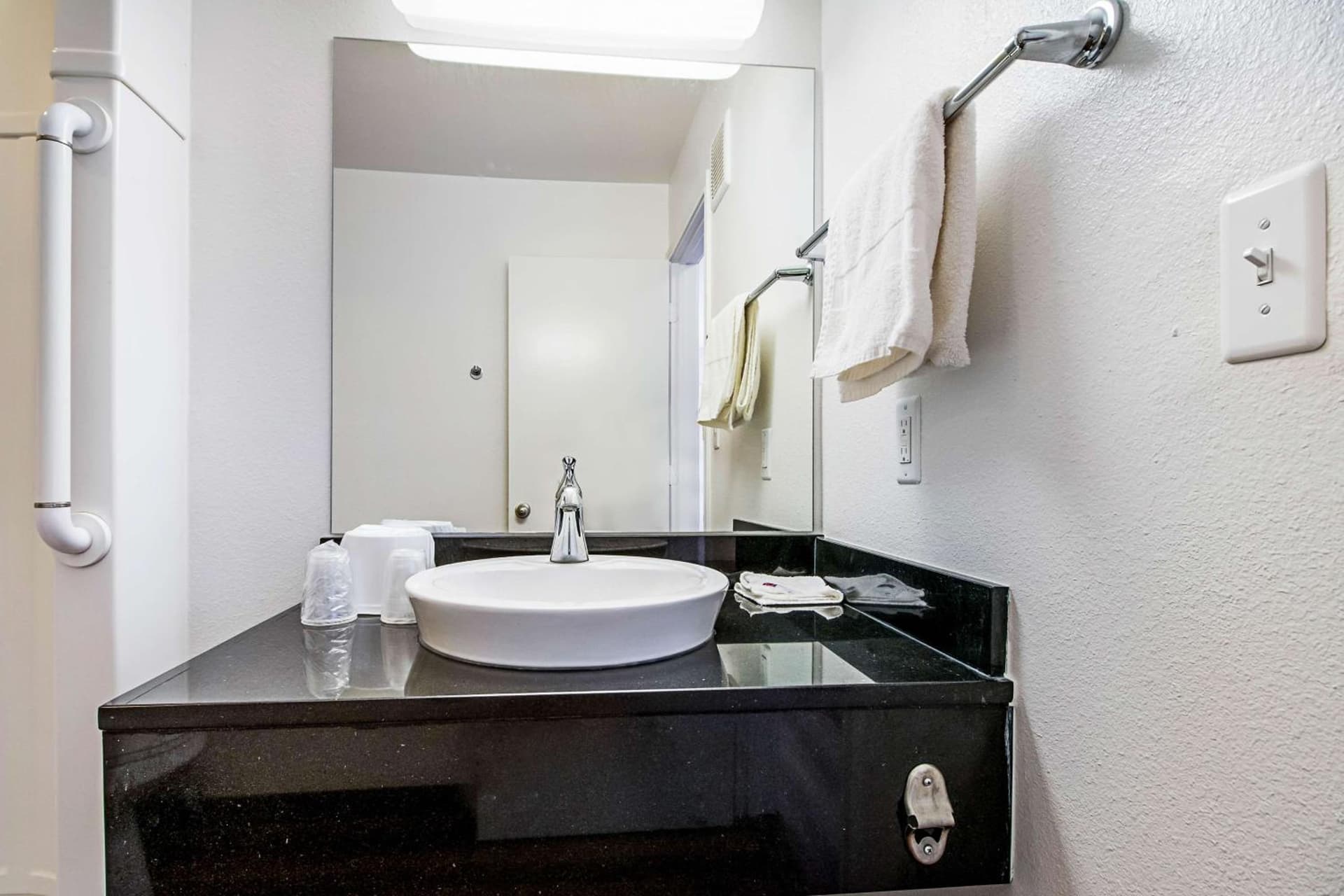 Motel 6-Corpus Christi, TX - Northwest gallery photo in Corpus Christi, TX — image 21