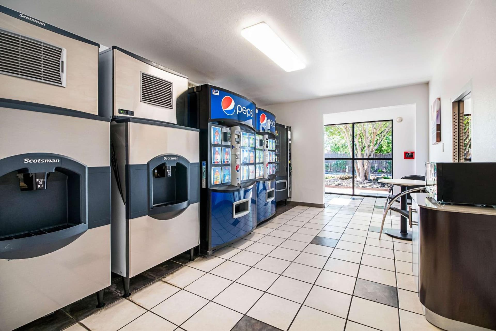Motel 6-Corpus Christi, TX - Northwest gallery photo in Corpus Christi, TX — image 59