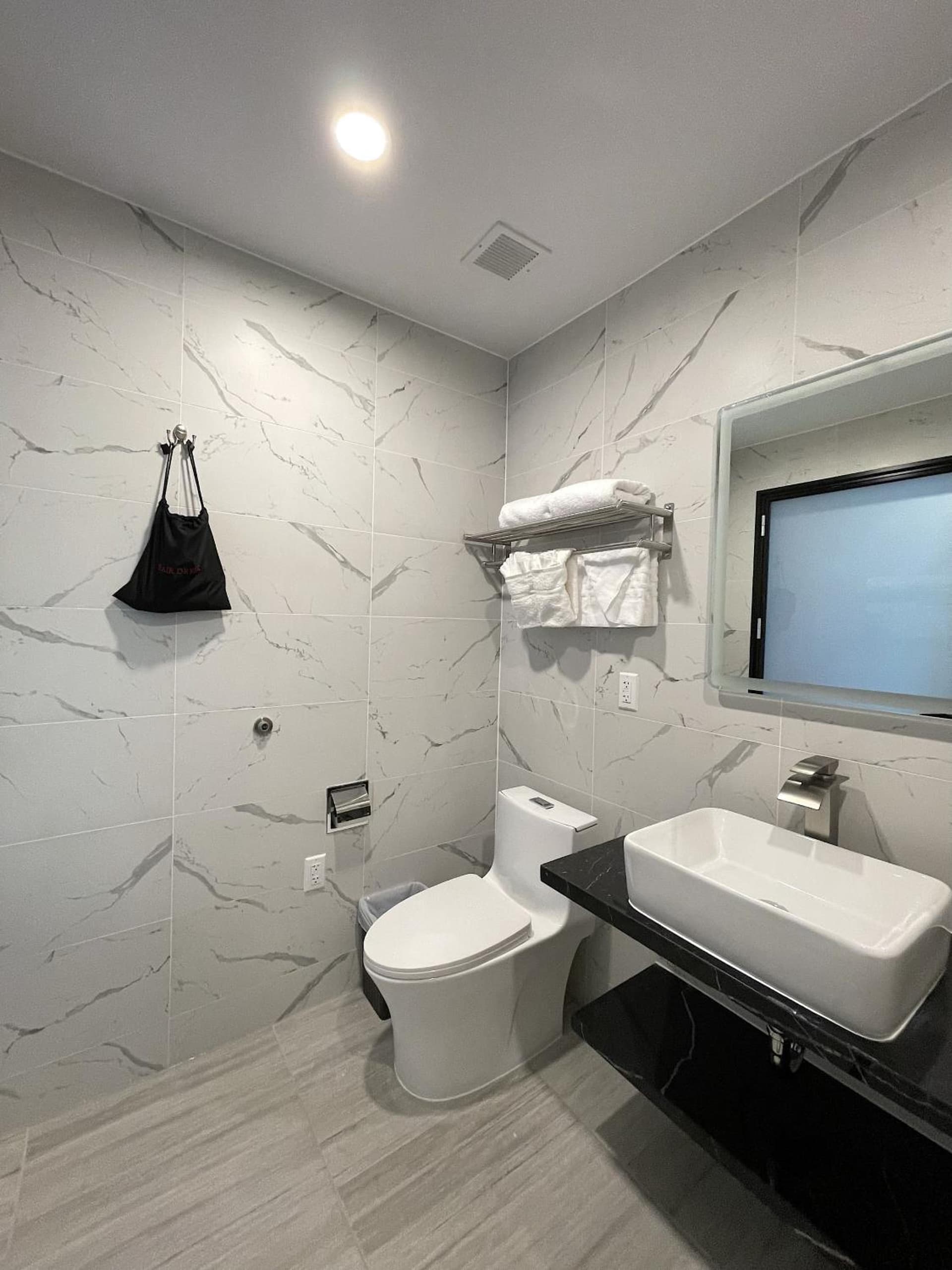 Liberty View Brooklyn Hotel gallery photo in Brooklyn, NY — image 39