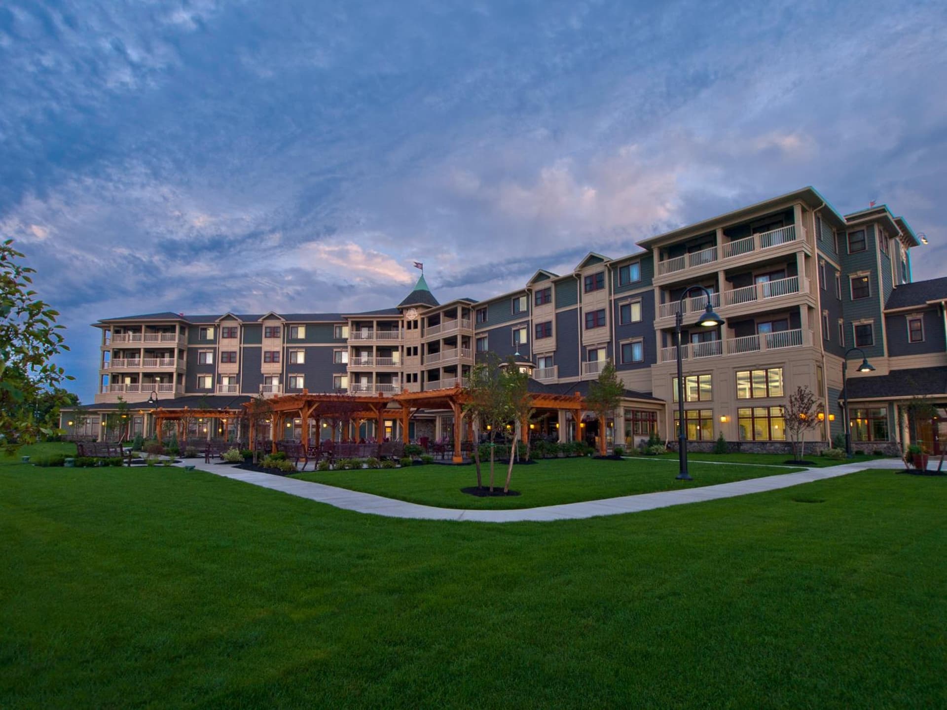 1000 Islands Harbor Hotel featured exterior or lobby in Clayton, NY — similar hotel
