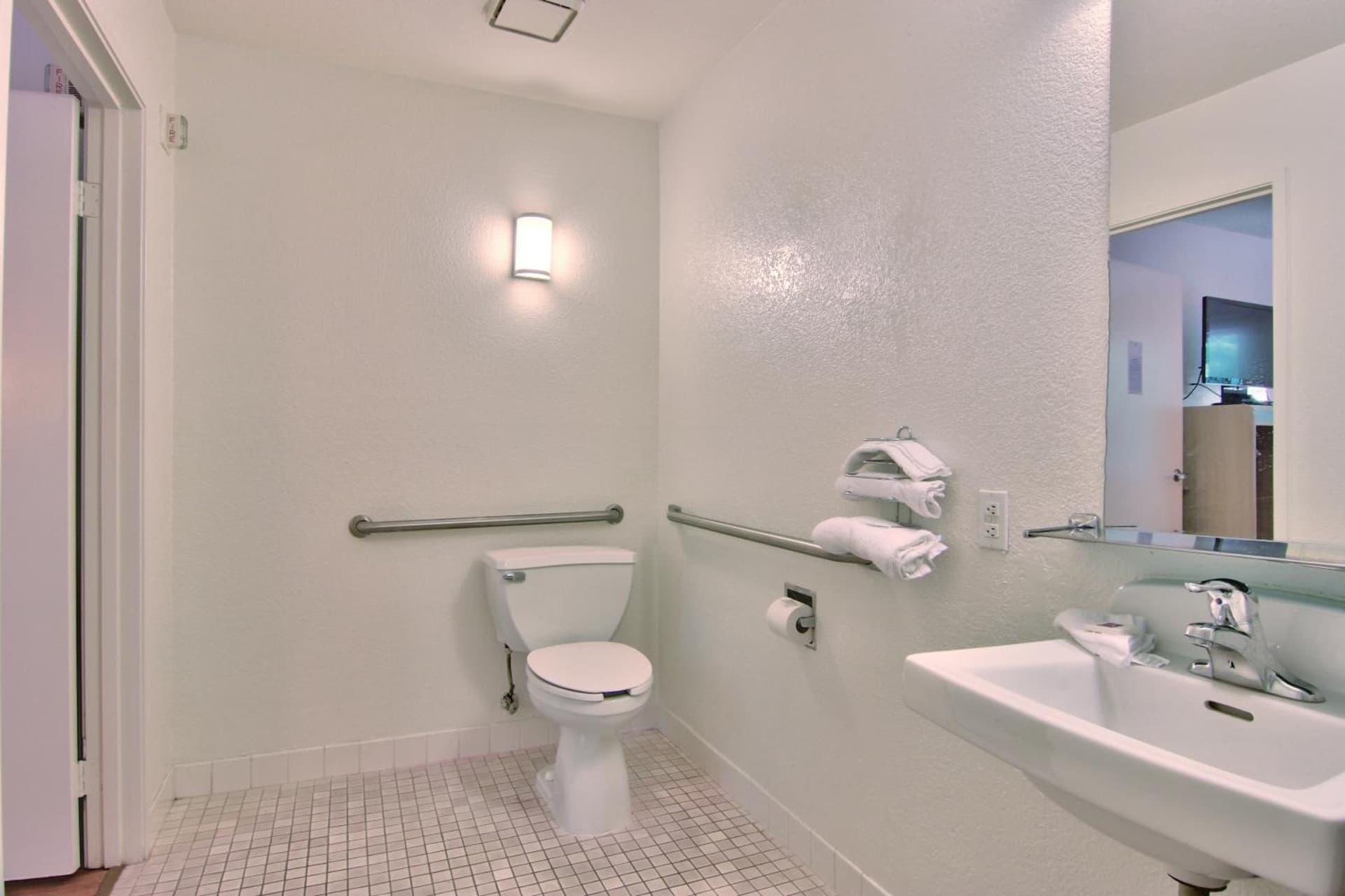 Motel 6-Sacramento, CA - South Sacramento and Elk Grove gallery photo in Sacramento, CA — image 25
