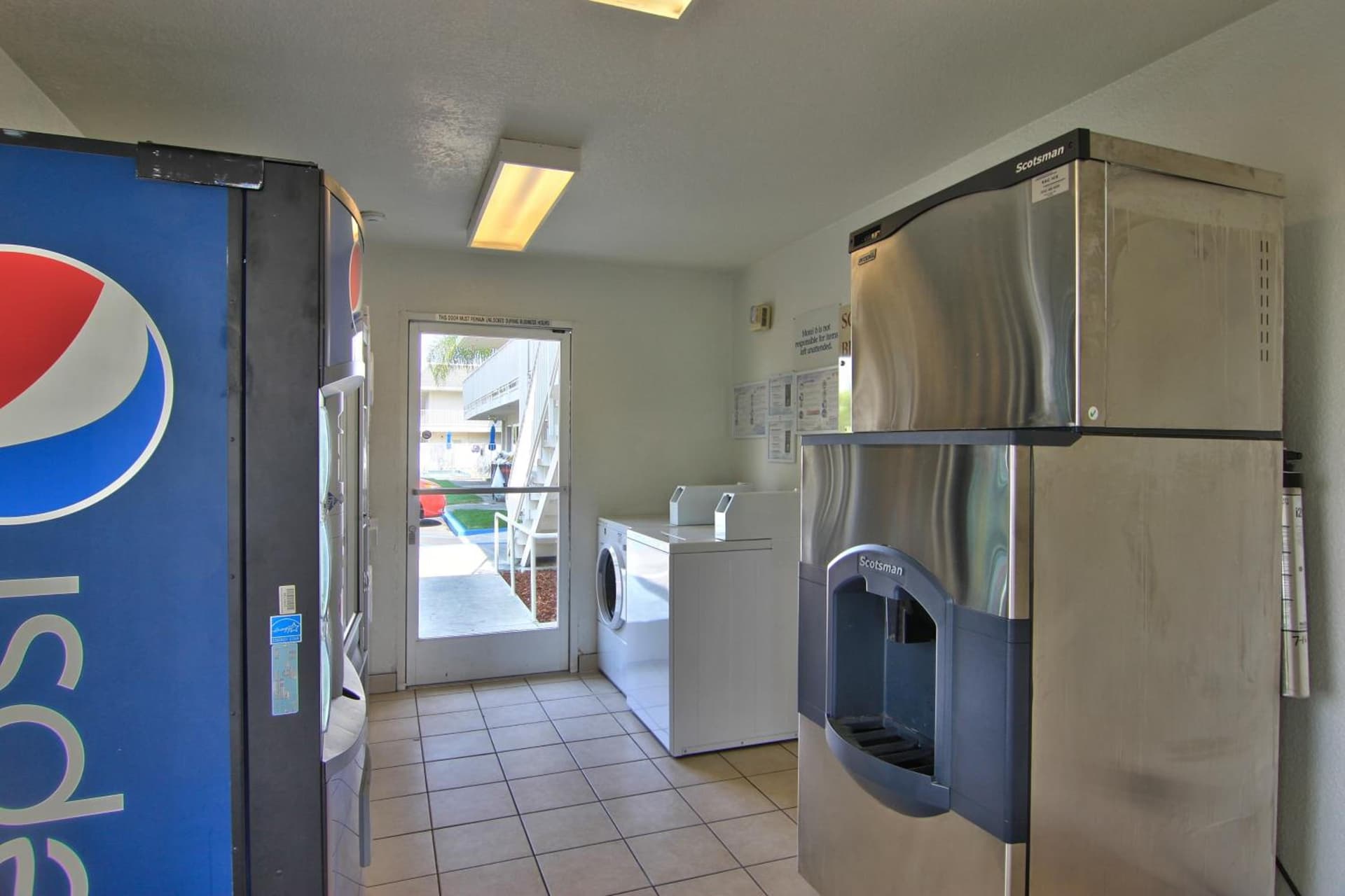 Motel 6-Sacramento, CA - South Sacramento and Elk Grove gallery photo in Sacramento, CA — image 37