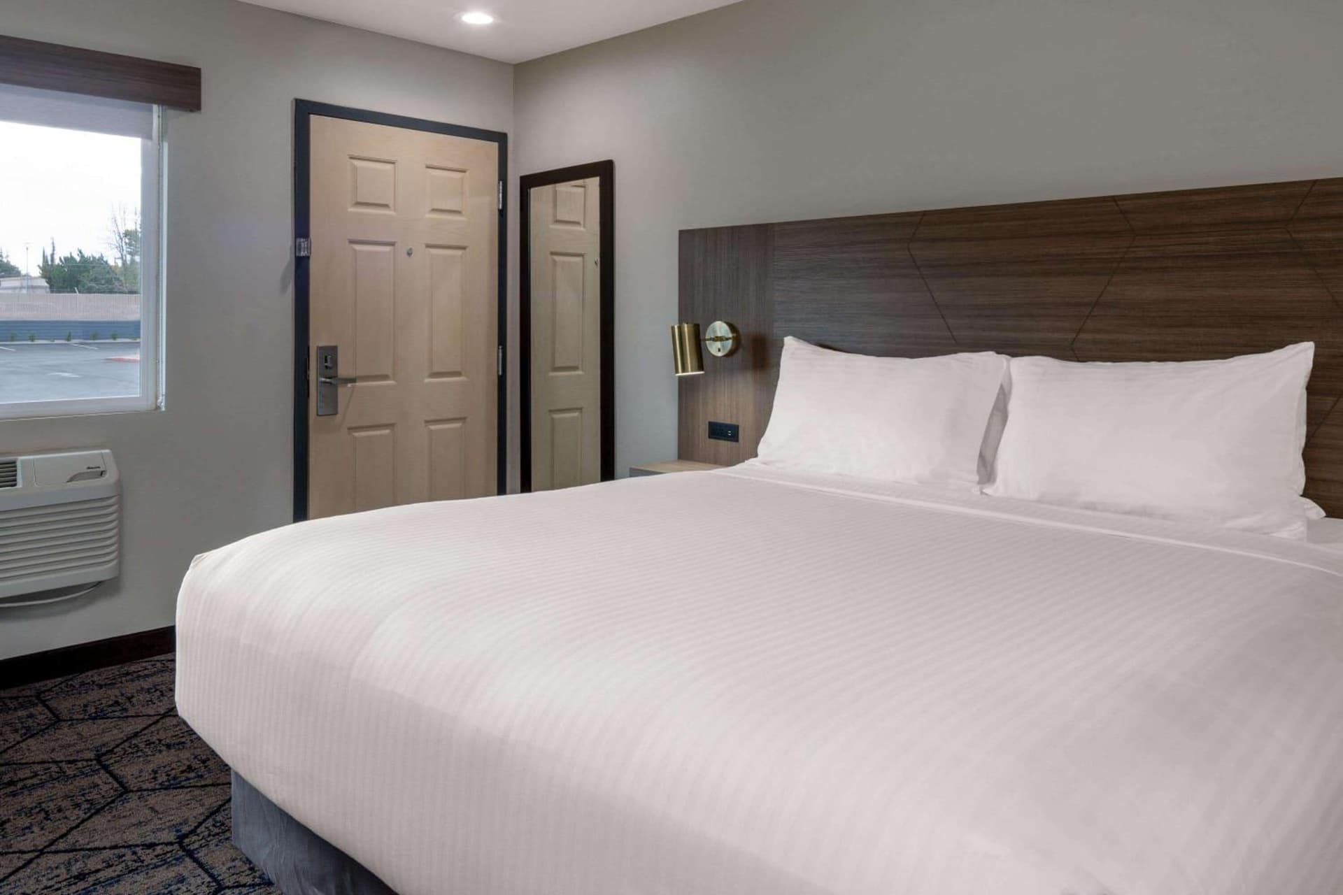 Ramada by Wyndham Modesto Yosemite Area gallery photo in Modesto, CA — image 30
