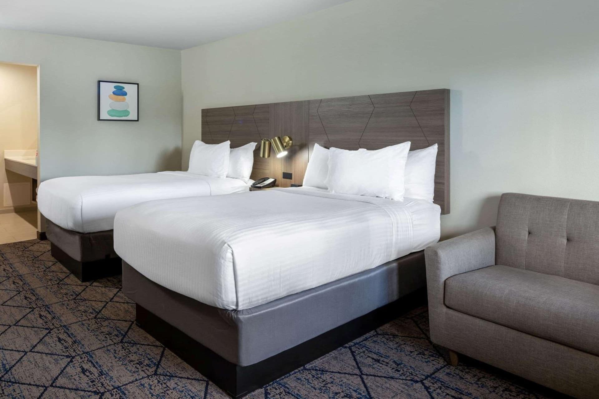 Ramada by Wyndham Modesto Yosemite Area gallery photo in Modesto, CA — image 4