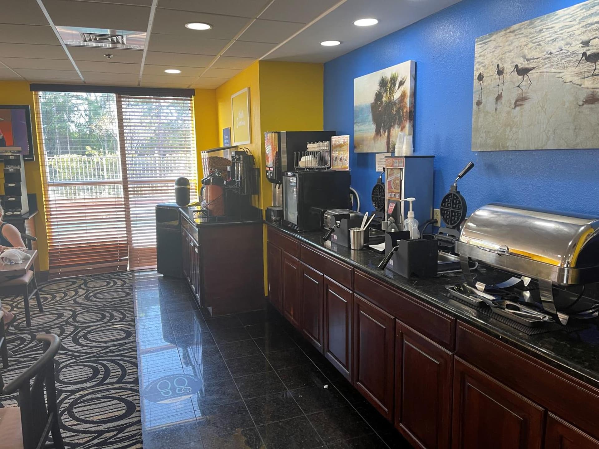 Days Inn & Suites by Wyndham Fort Pierce I-95 gallery photo in Fort Pierce, FL — image 25