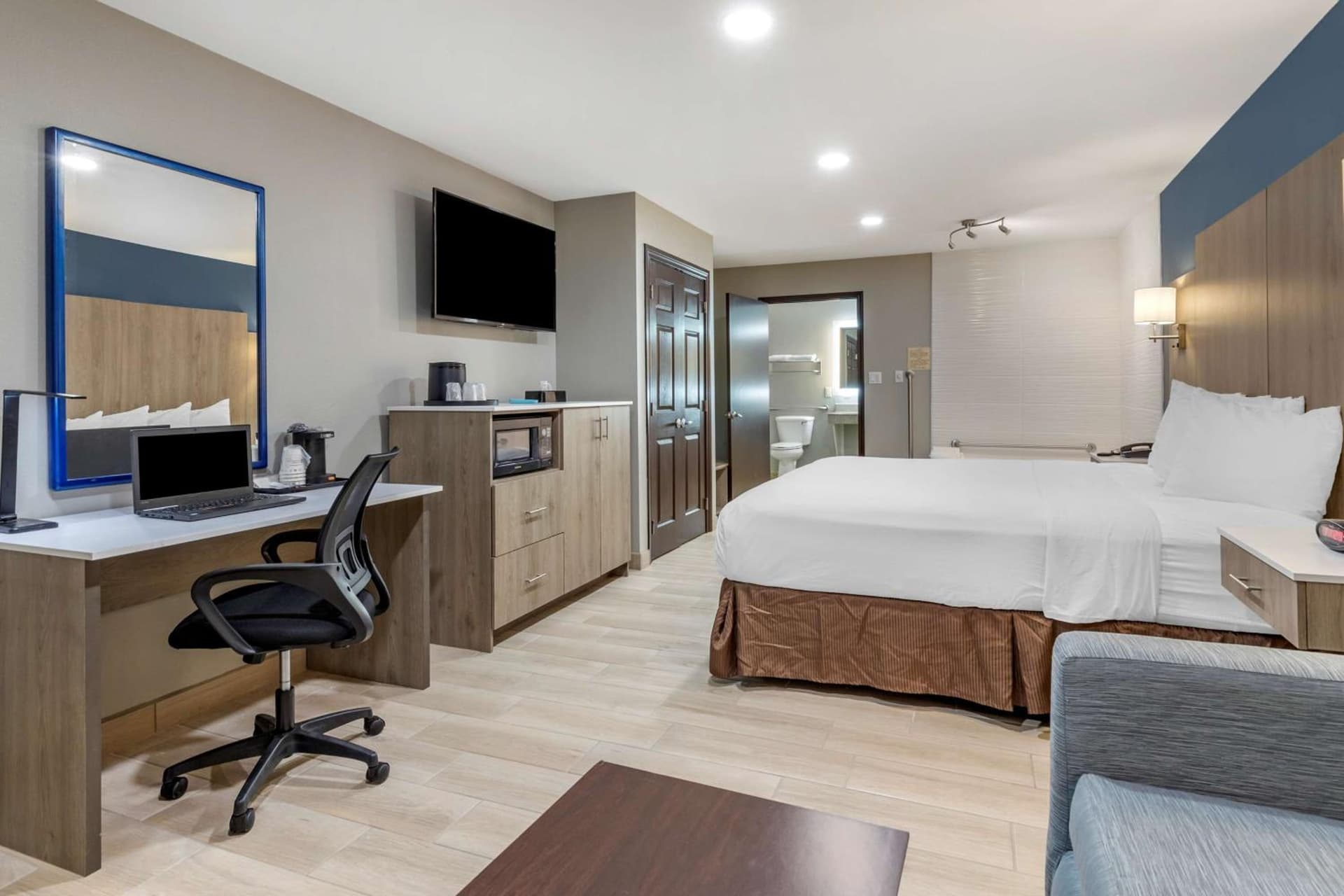 Best Western Plus Edinburg Inn & Suites gallery photo in Edinburg, TX — image 30