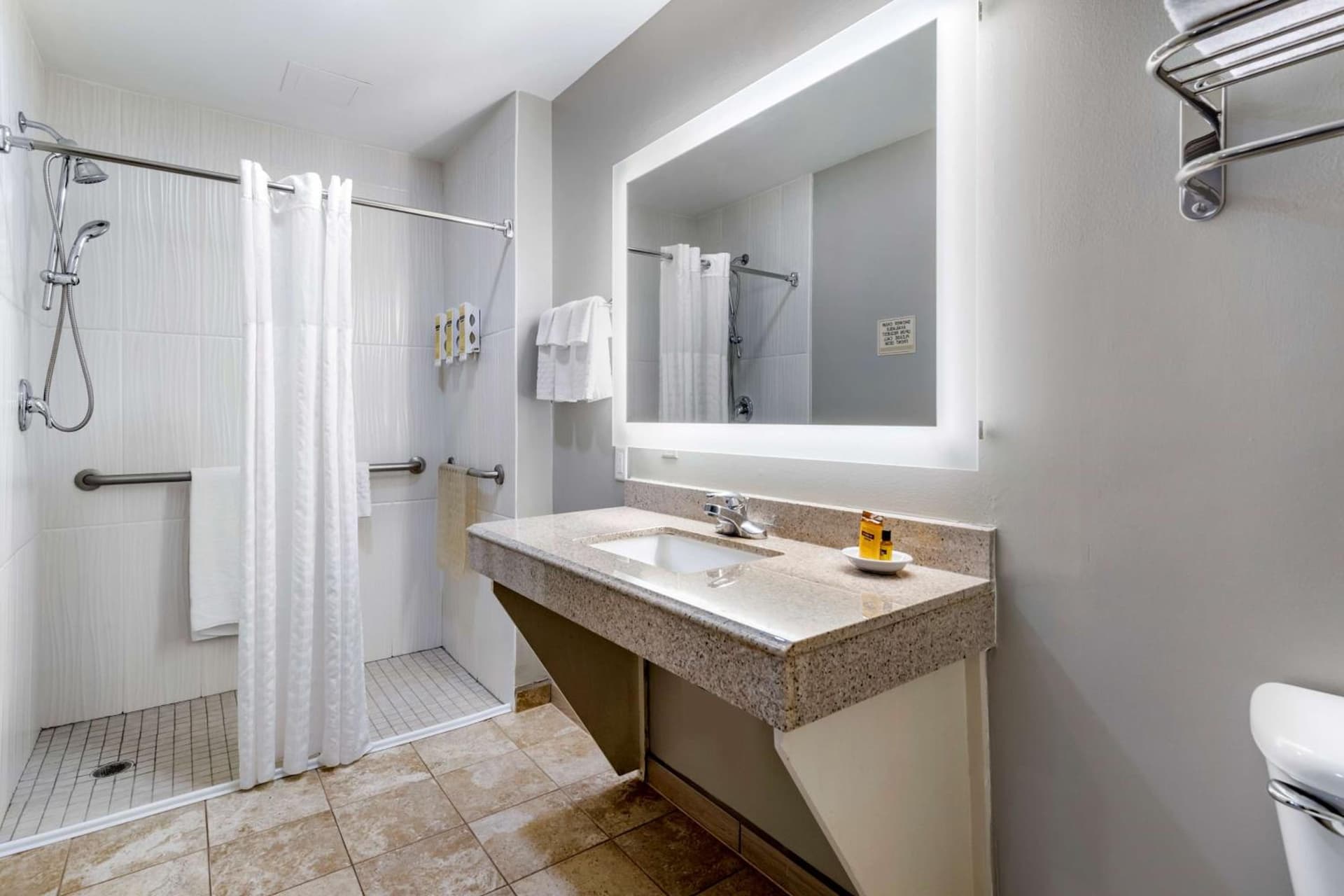 Best Western Plus Edinburg Inn & Suites gallery photo in Edinburg, TX — image 26