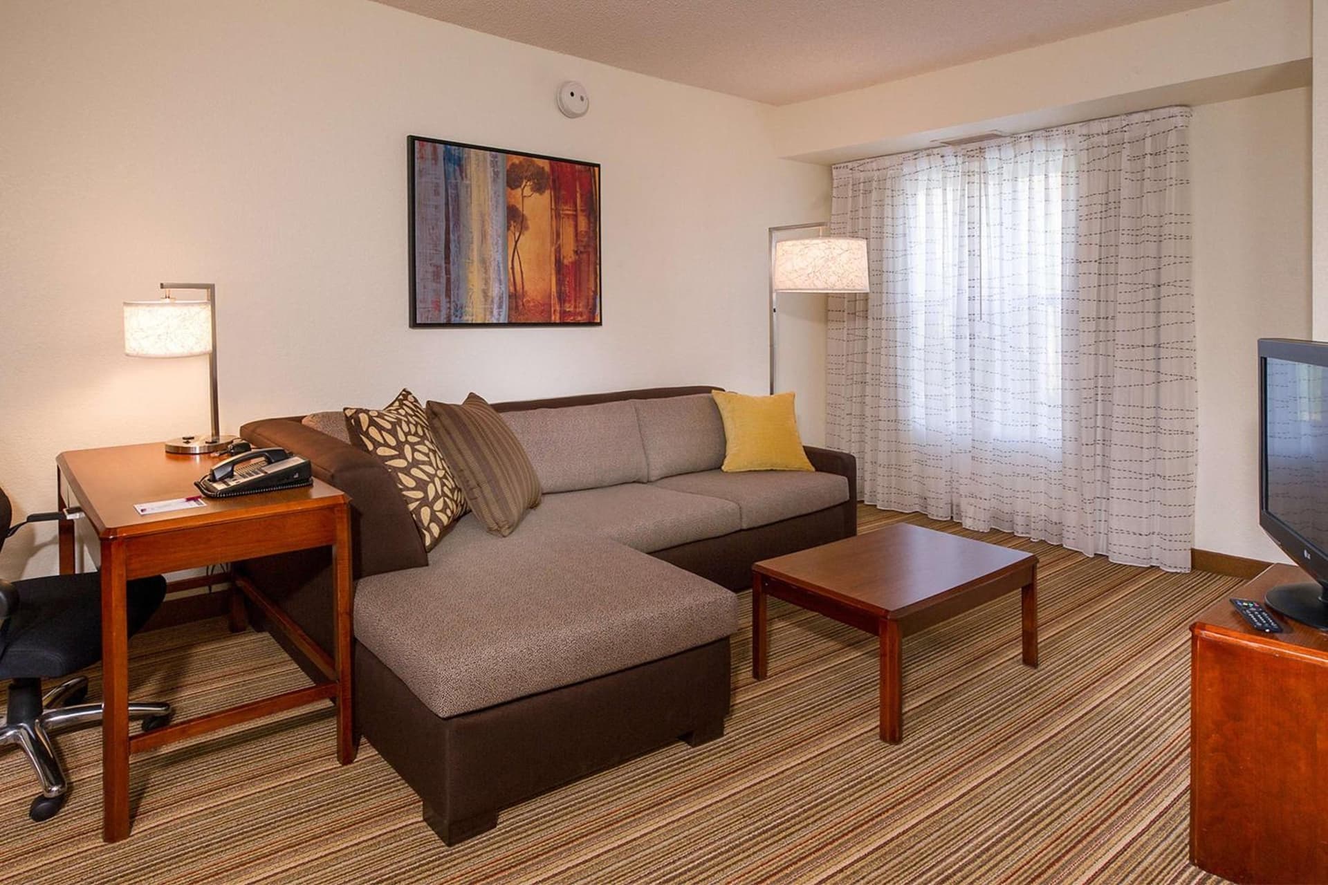 Sonesta ES Suites Charlottesville University gallery photo in Charlottesville, VA — image 25