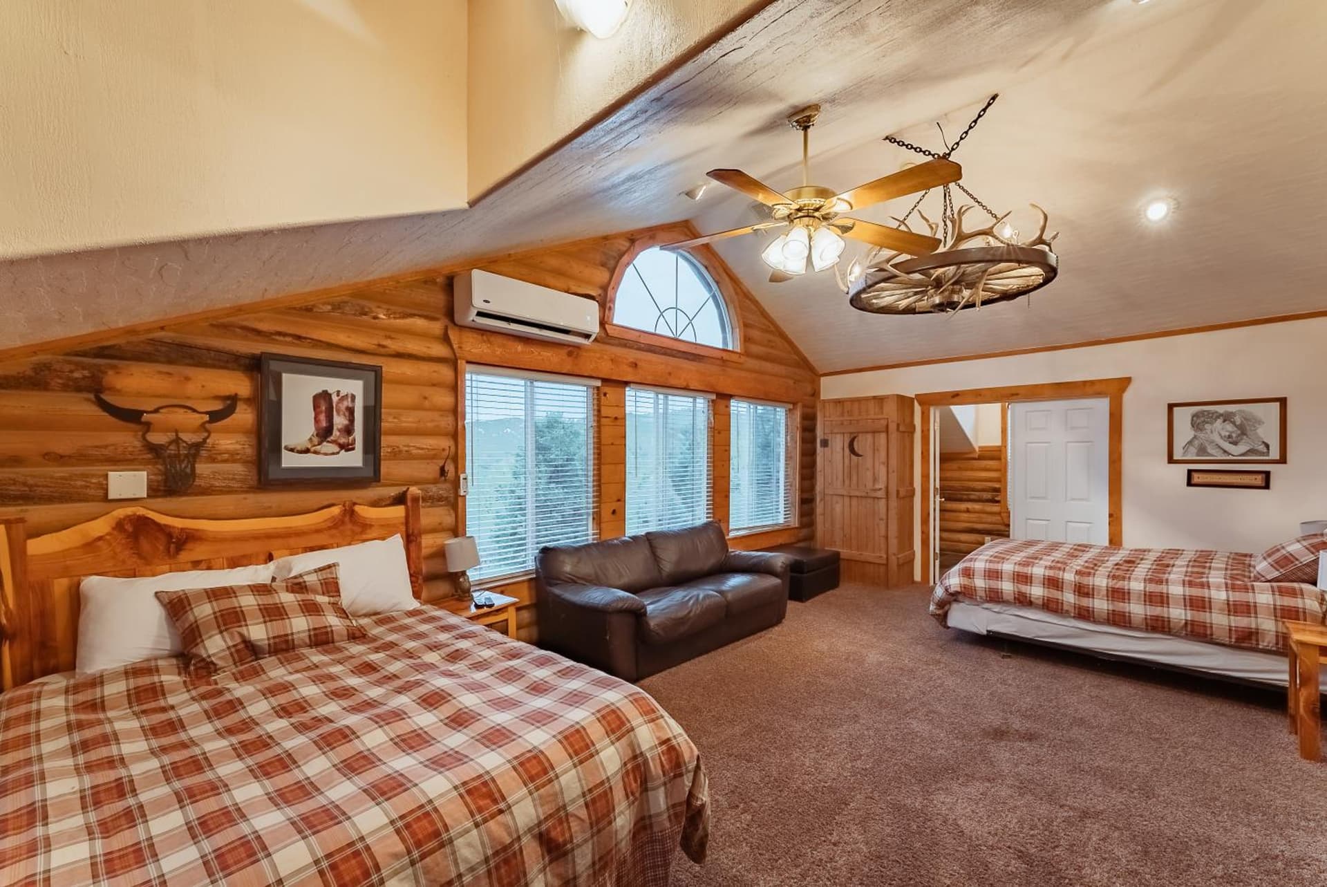 Zion Ponderosa Ranch Resort gallery photo in Orderville, UT — image 216