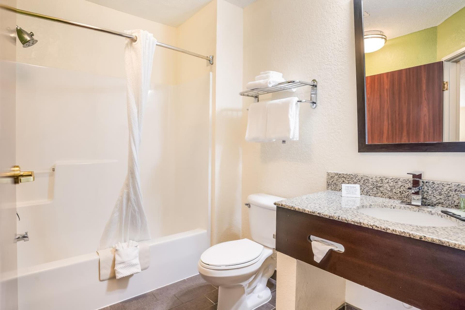 Sleep Inn & Suites Jacksonville near Camp Lejeune gallery photo in Jacksonville, NC — image 15