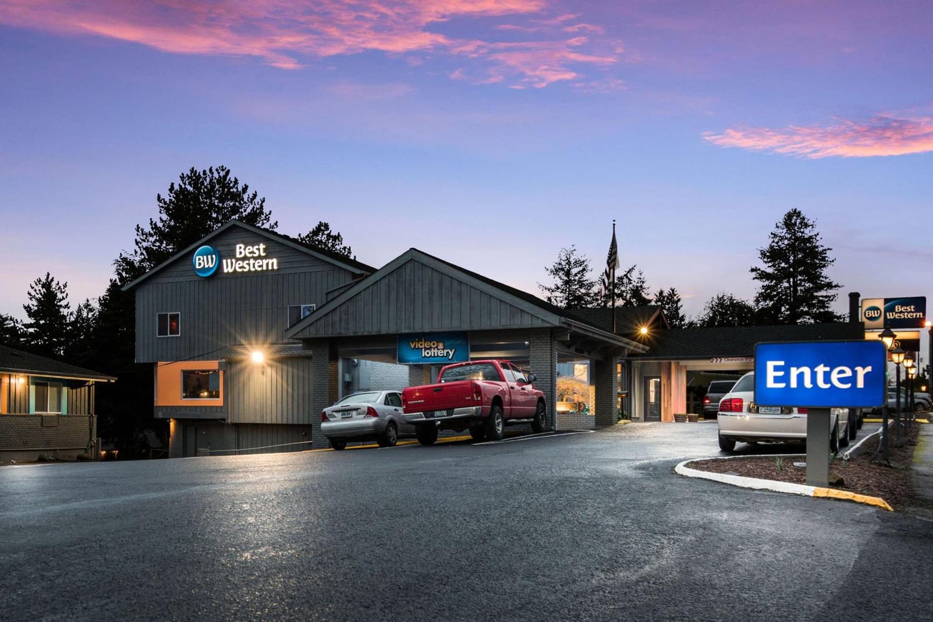 Best Western Portland West Beaverton featured exterior or lobby in Portland, OR — similar hotel