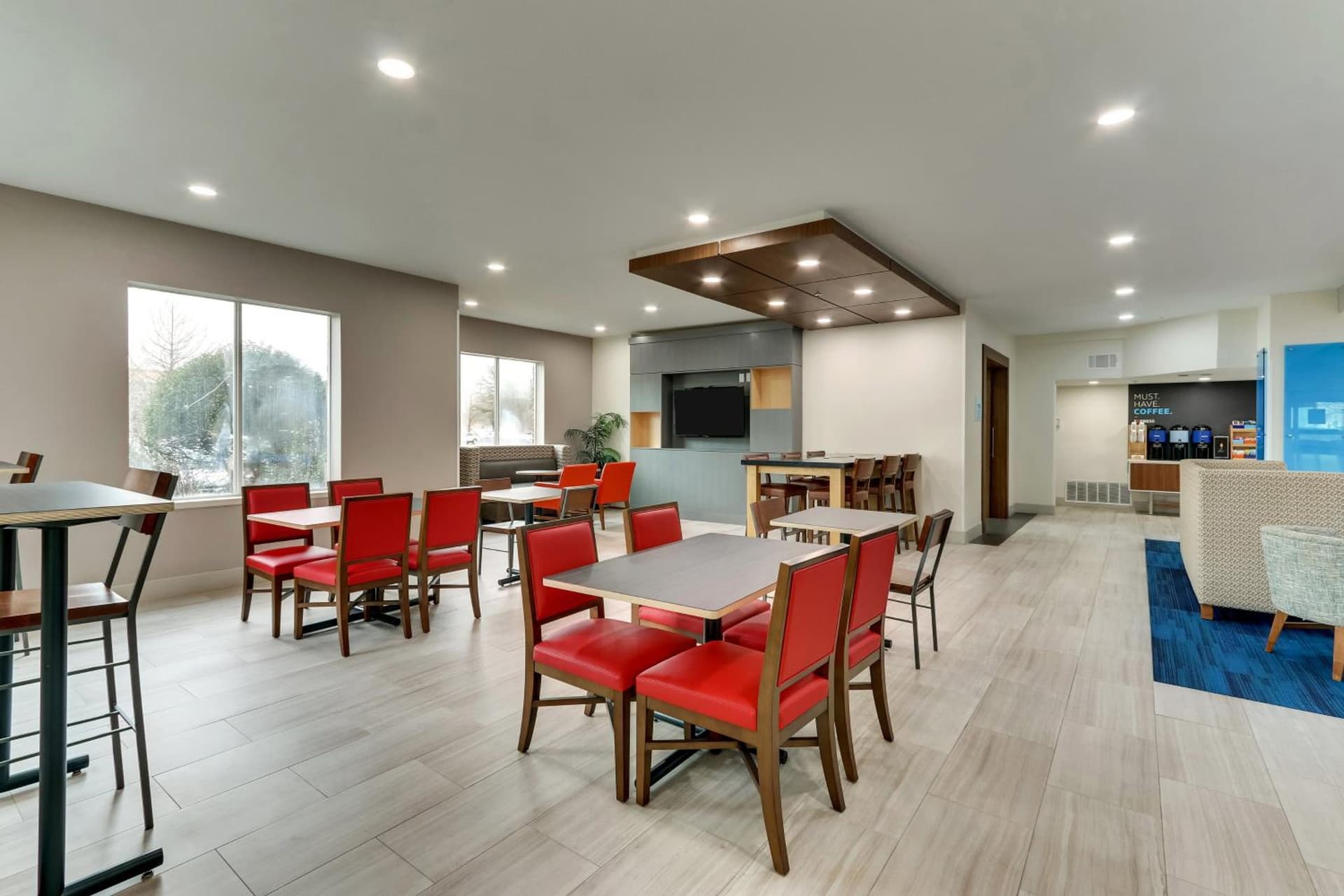 Holiday Inn Express & Suites Waxahachie by IHG gallery photo in Waxahachie, TX — image 8