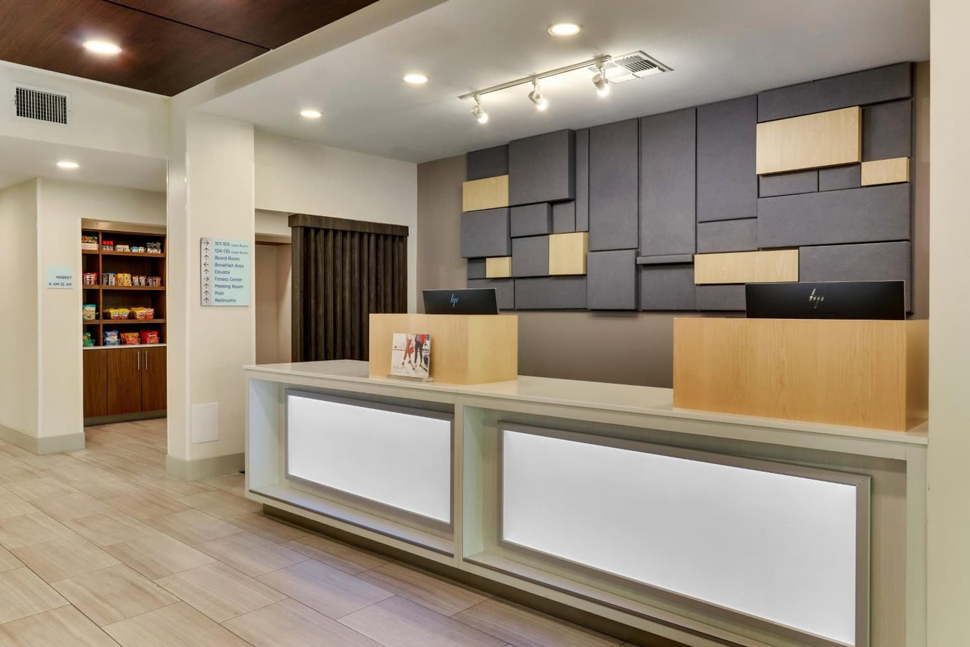 Holiday Inn Express & Suites Waxahachie by IHG gallery photo in Waxahachie, TX — image 51