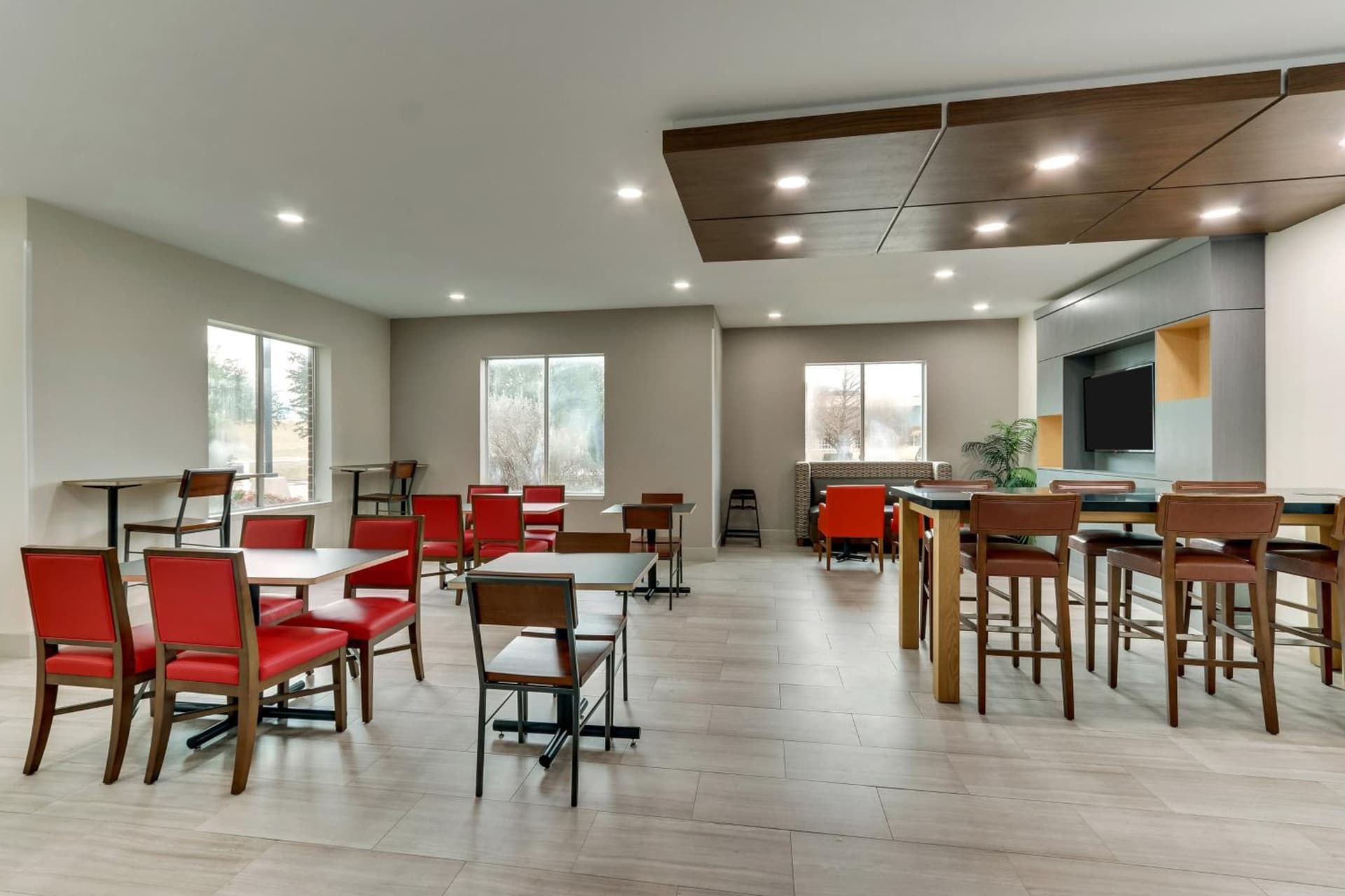 Holiday Inn Express & Suites Waxahachie by IHG gallery photo in Waxahachie, TX — image 20