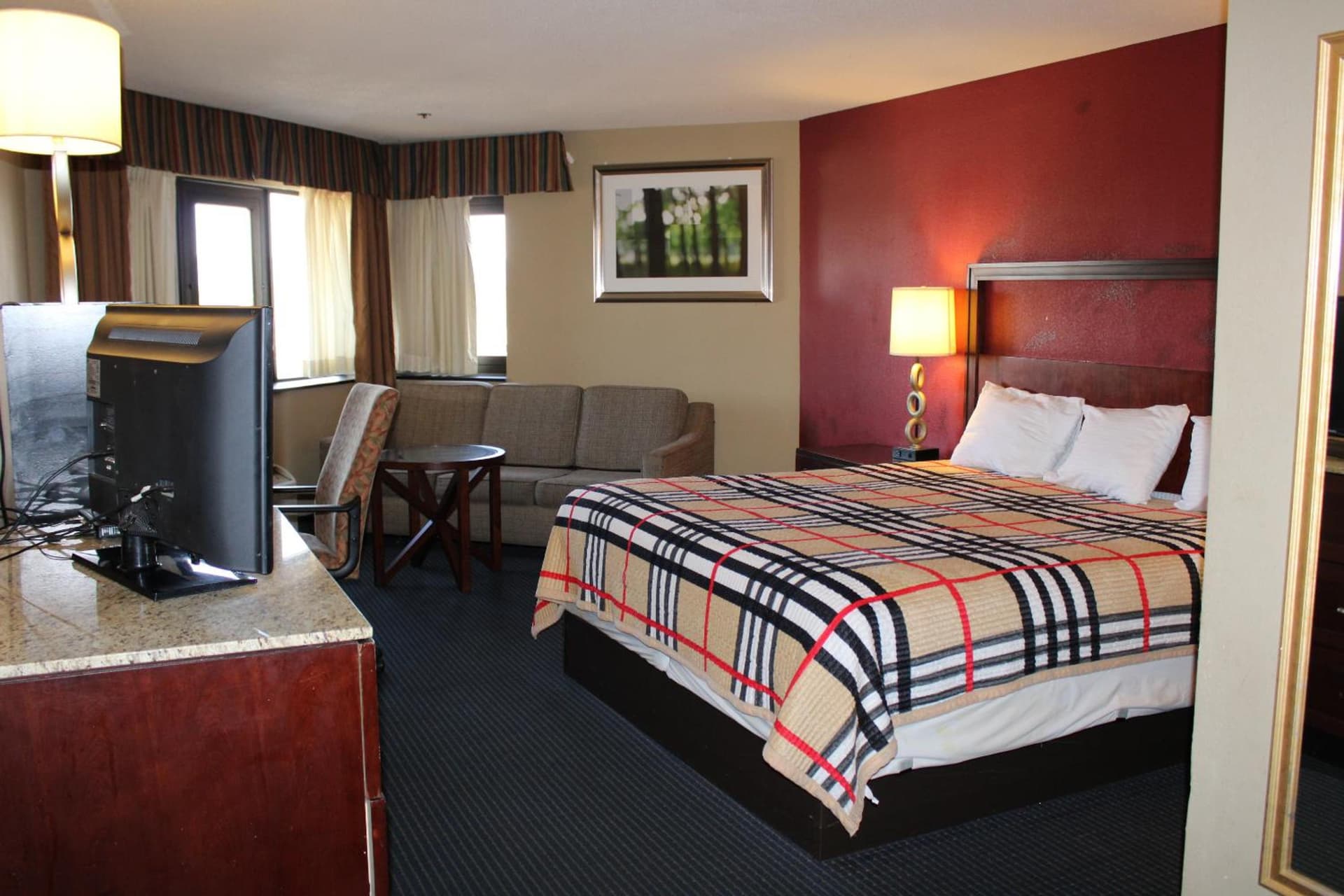 APM Inn and Suites gallery photo in Hagerstown, MD — image 46