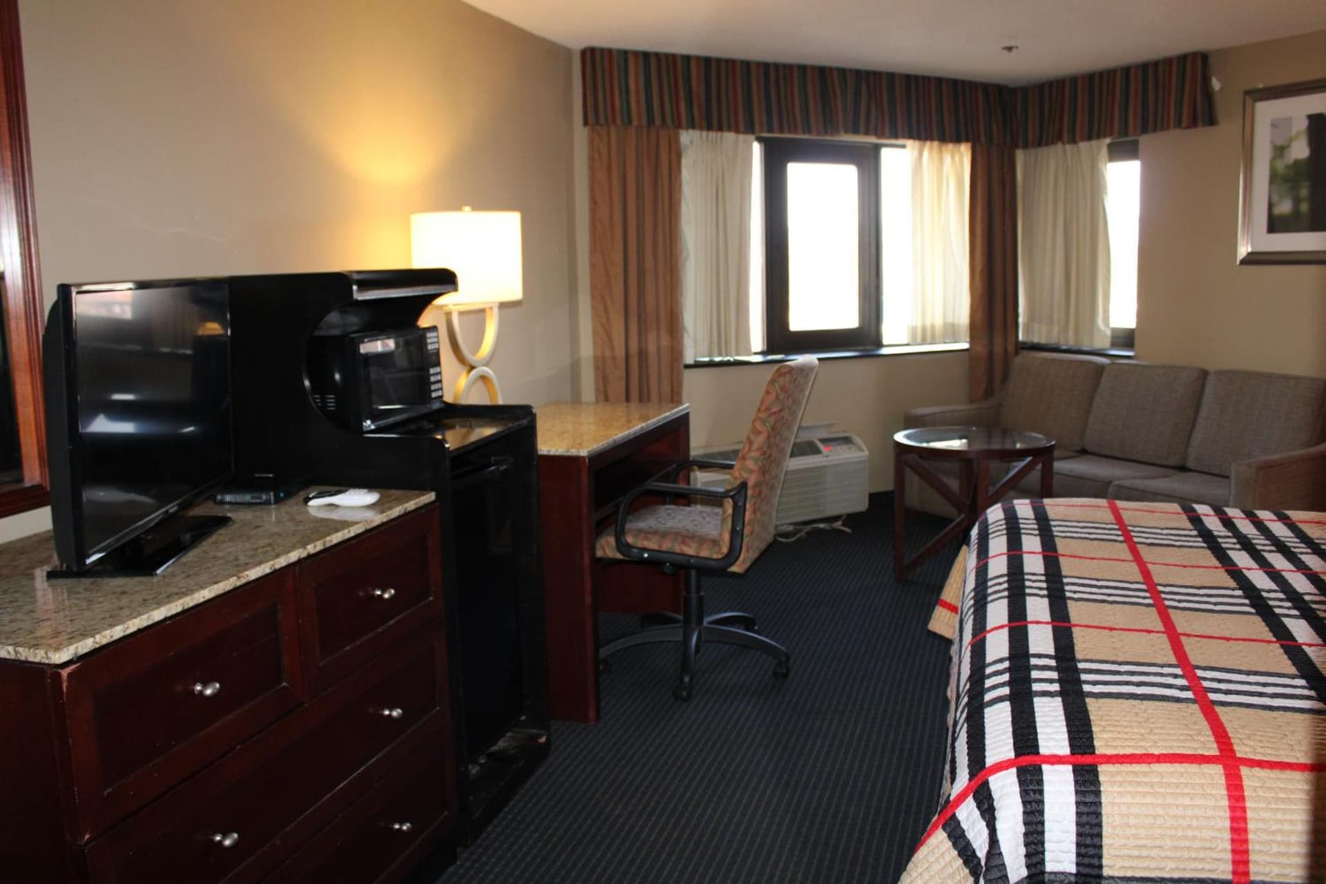 APM Inn and Suites gallery photo in Hagerstown, MD — image 33