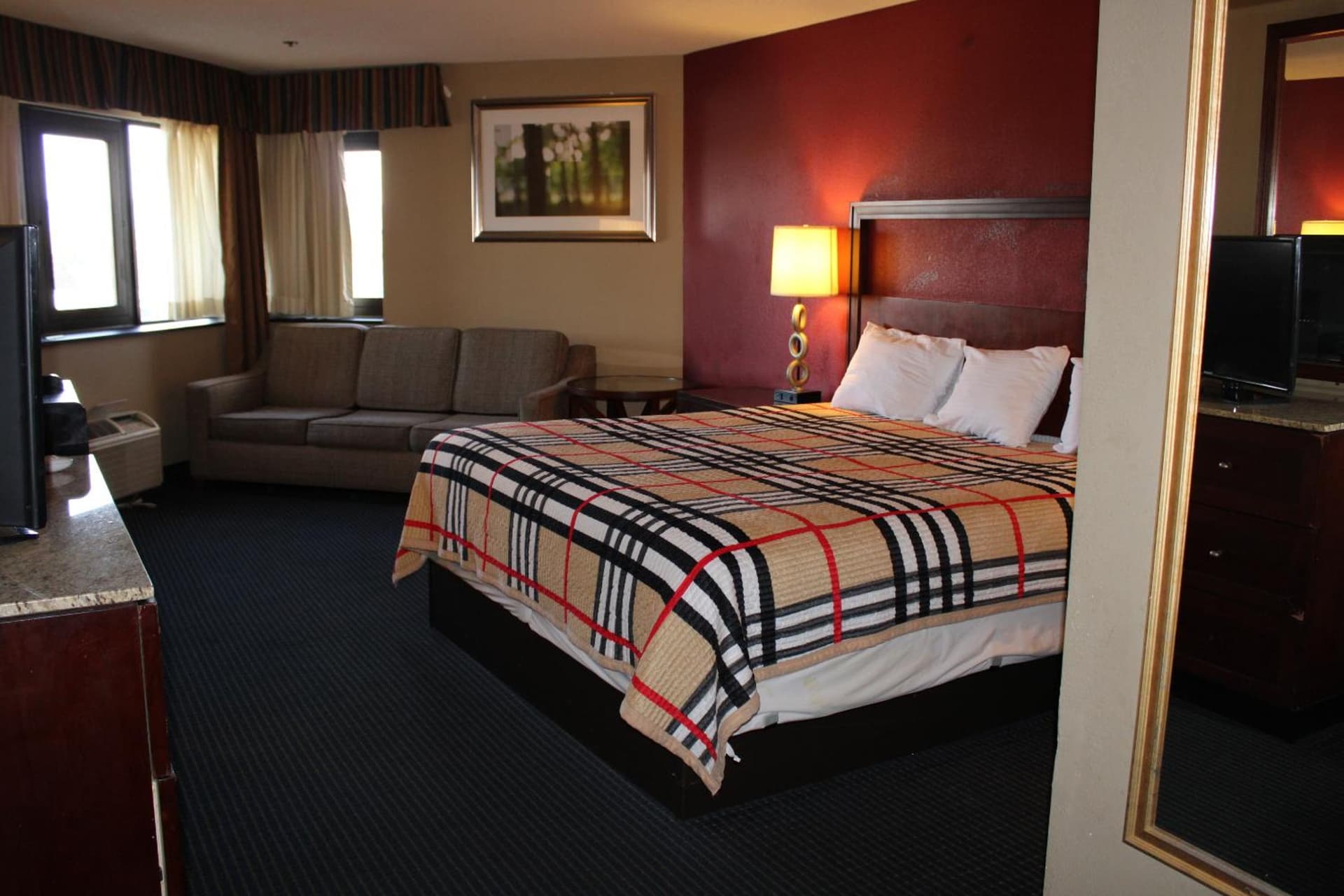 APM Inn and Suites gallery photo in Hagerstown, MD — image 11