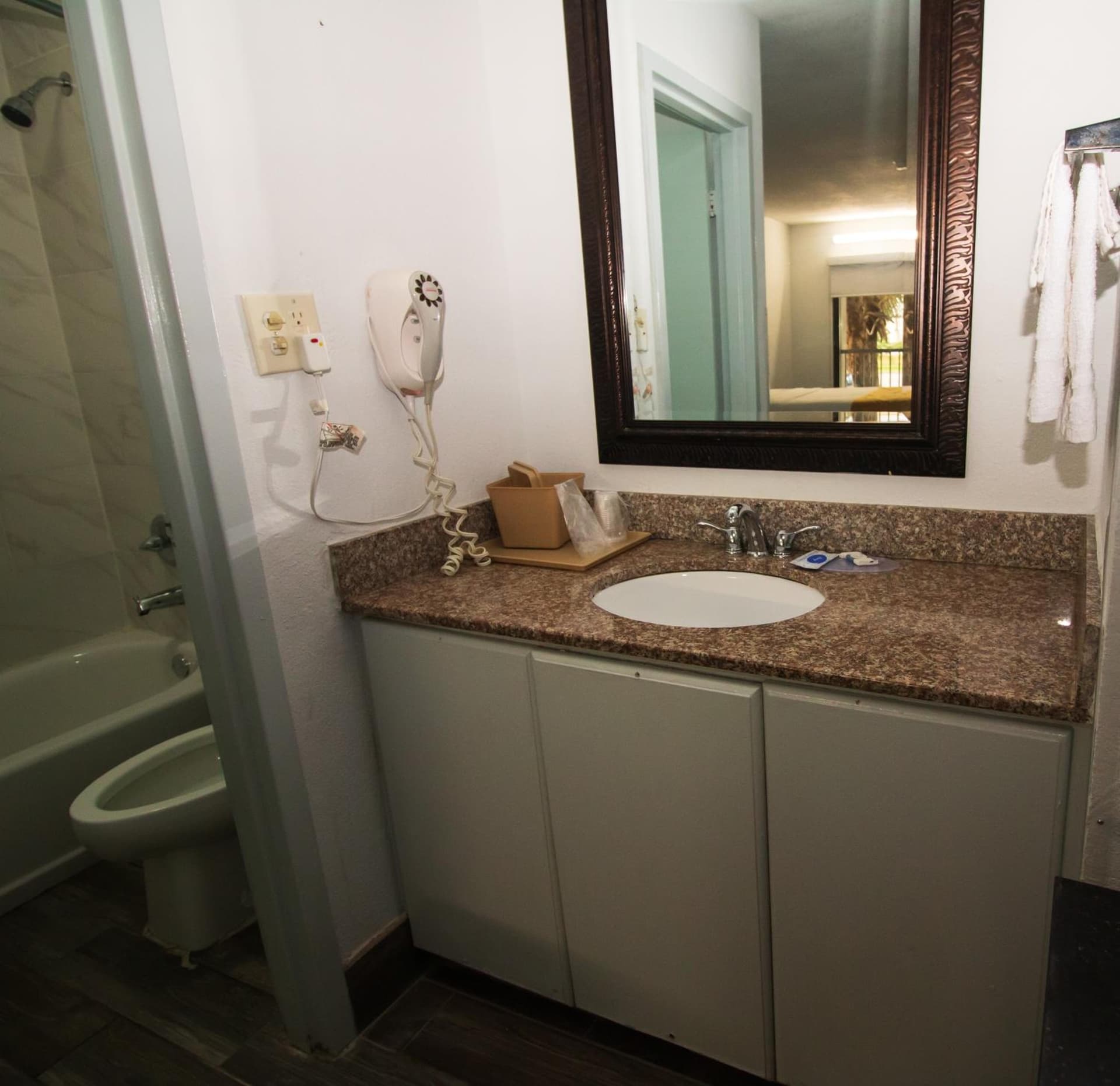 Sweet Dream Inn - University Park gallery photo in Pensacola, FL — image 8