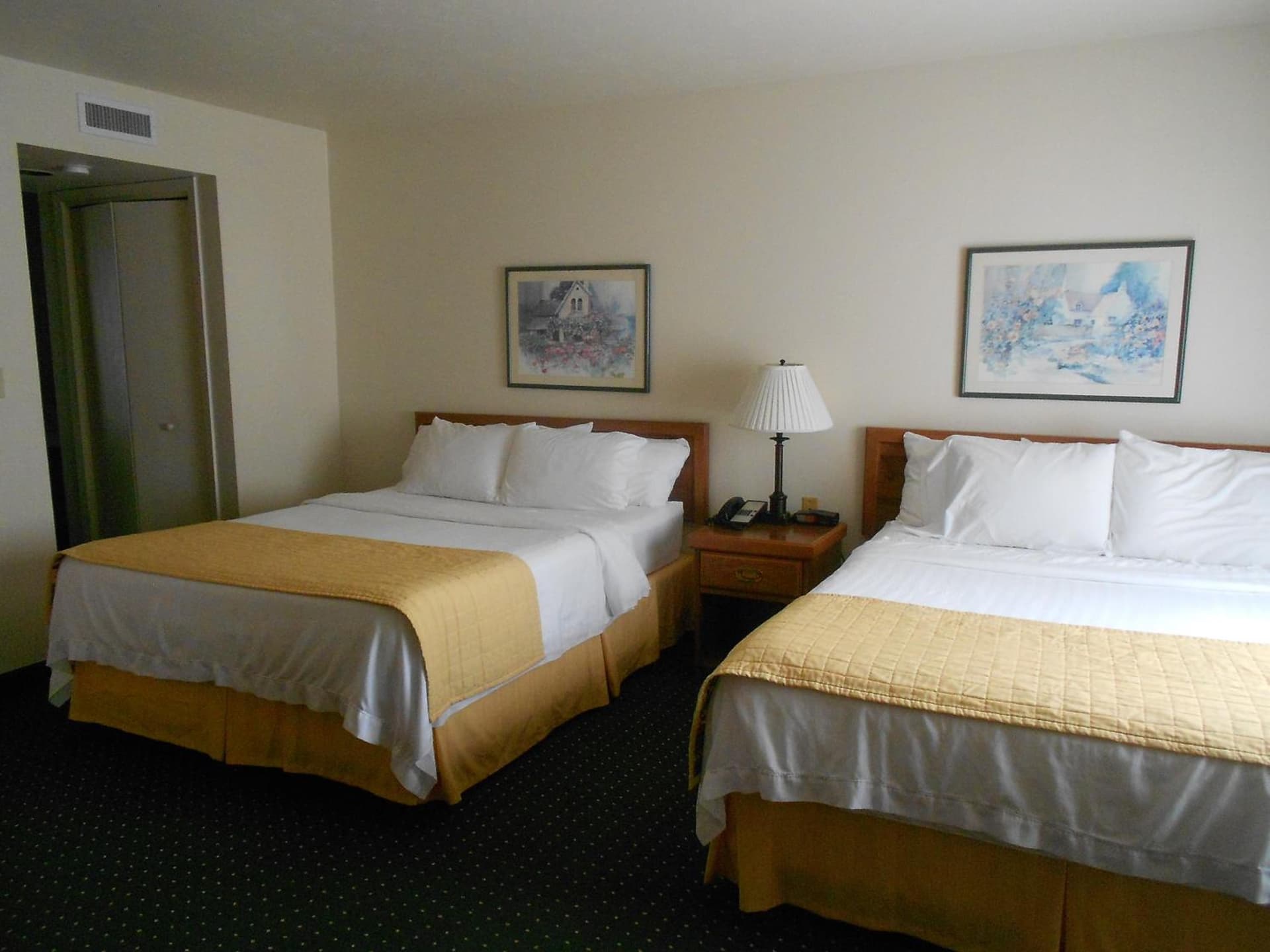 Hawthorn Extended Stay by Wyndham Green Bay gallery photo in Green Bay, WI — image 14