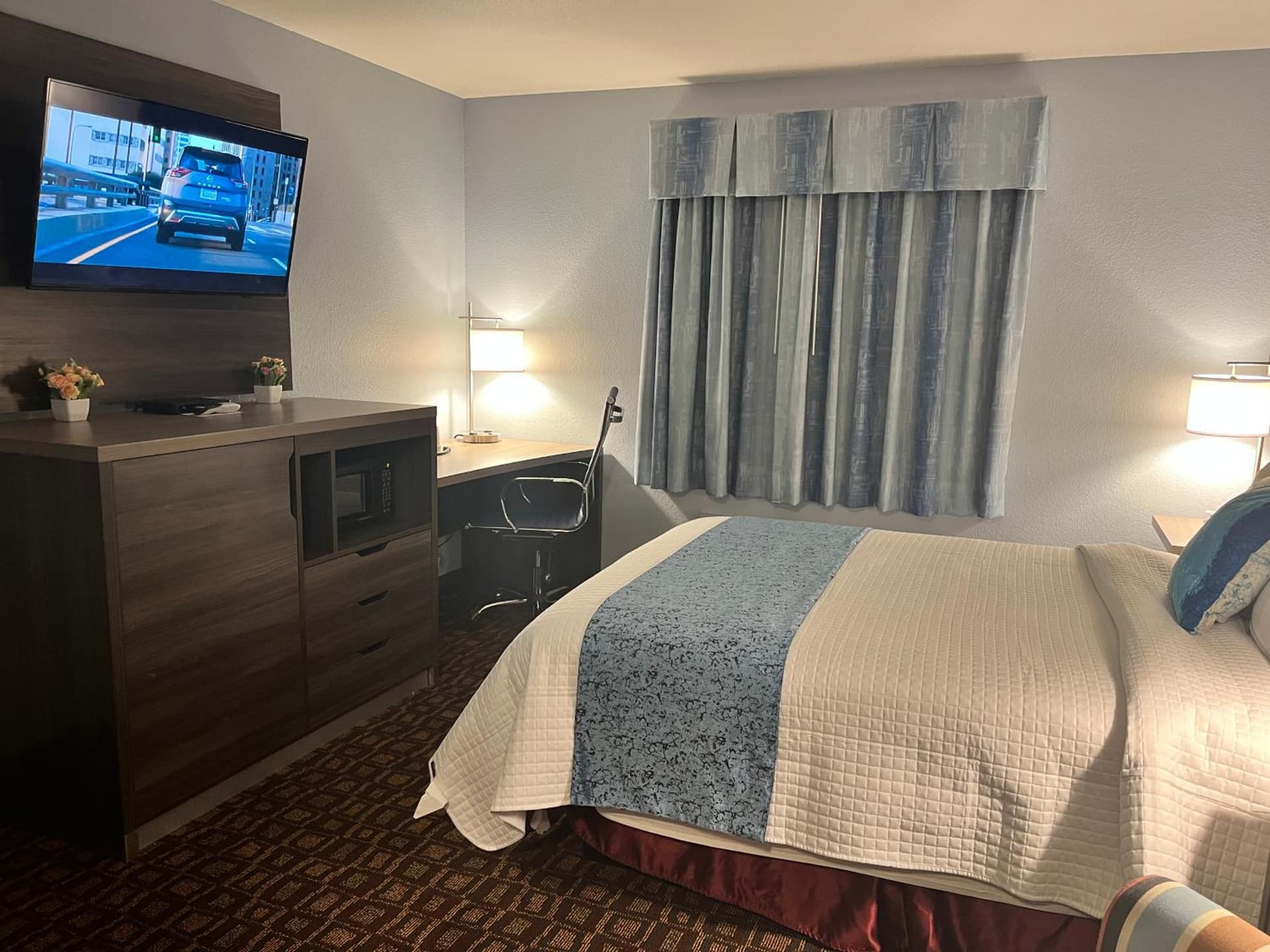Garnett Hotel & RV Park interior in Garnett, KS — gallery photo 2