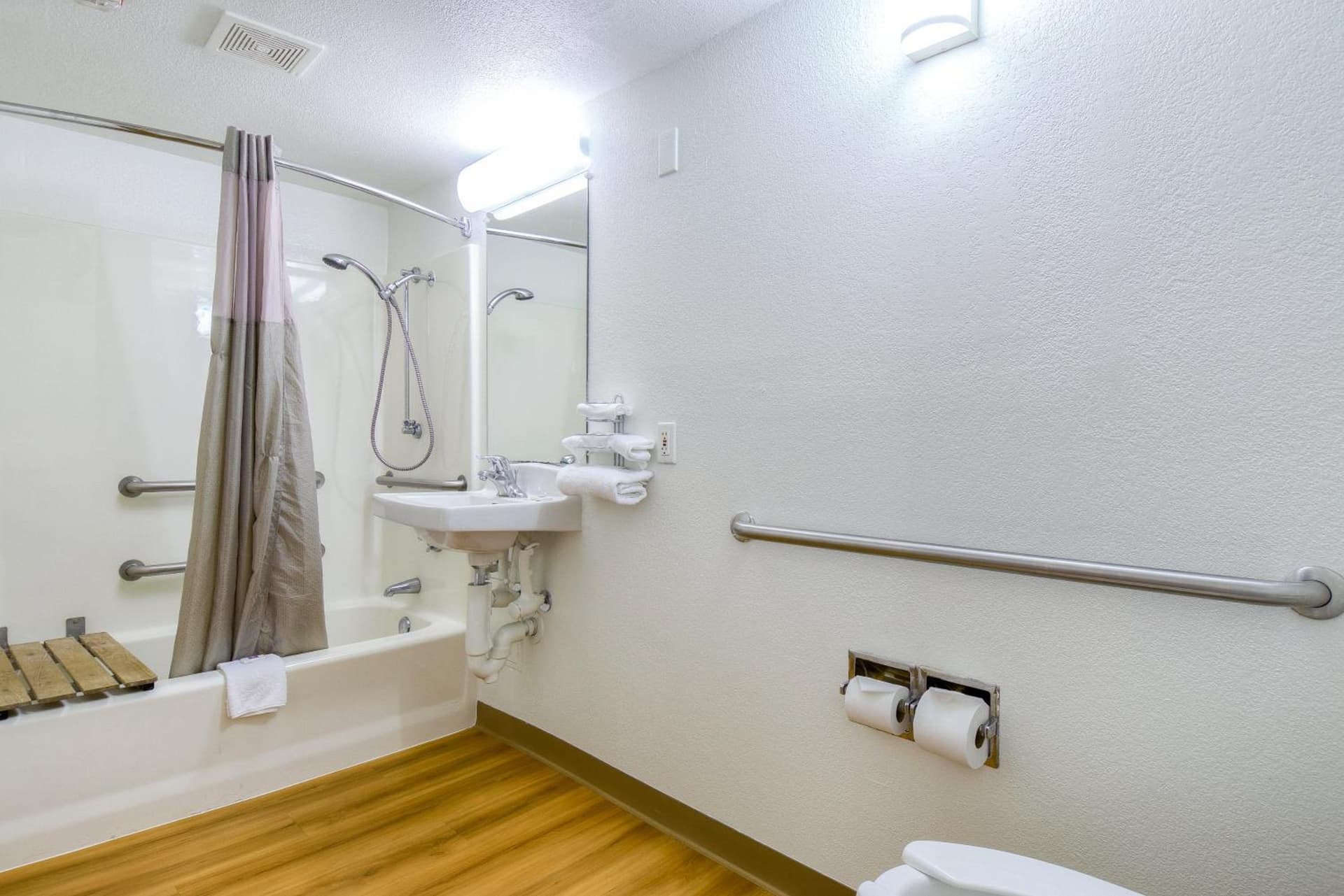 Motel 6-Pomona, CA - Los Angeles gallery photo in Pomona, CA — image 31