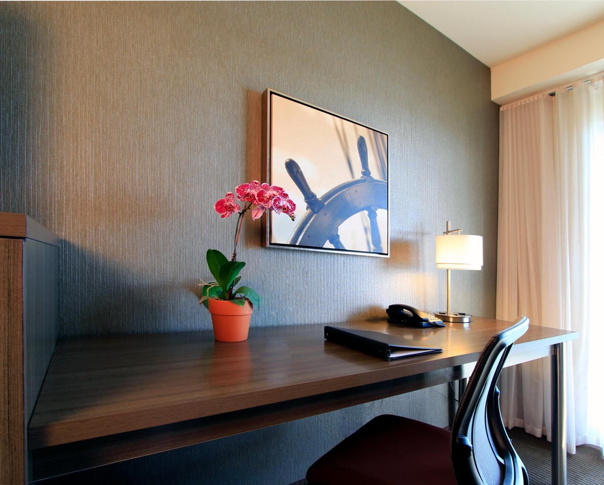 Executive Inn & Suites Oakland gallery photo in Oakland, CA — image 18