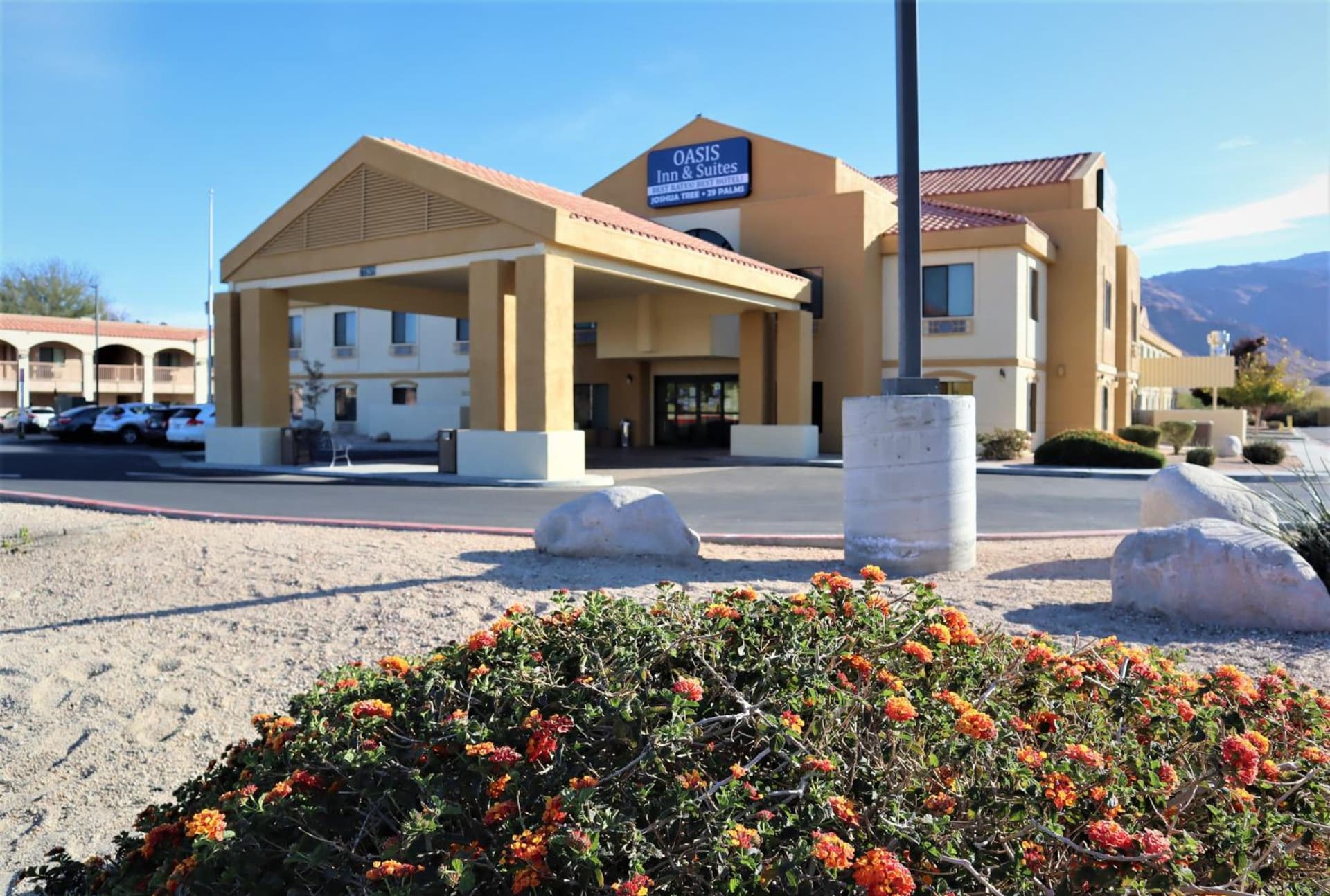 Oasis Inn & Suites 29 Palms Hotel Joshua Tree National Park featured exterior or lobby in Twentynine Palms, CA — similar hotel
