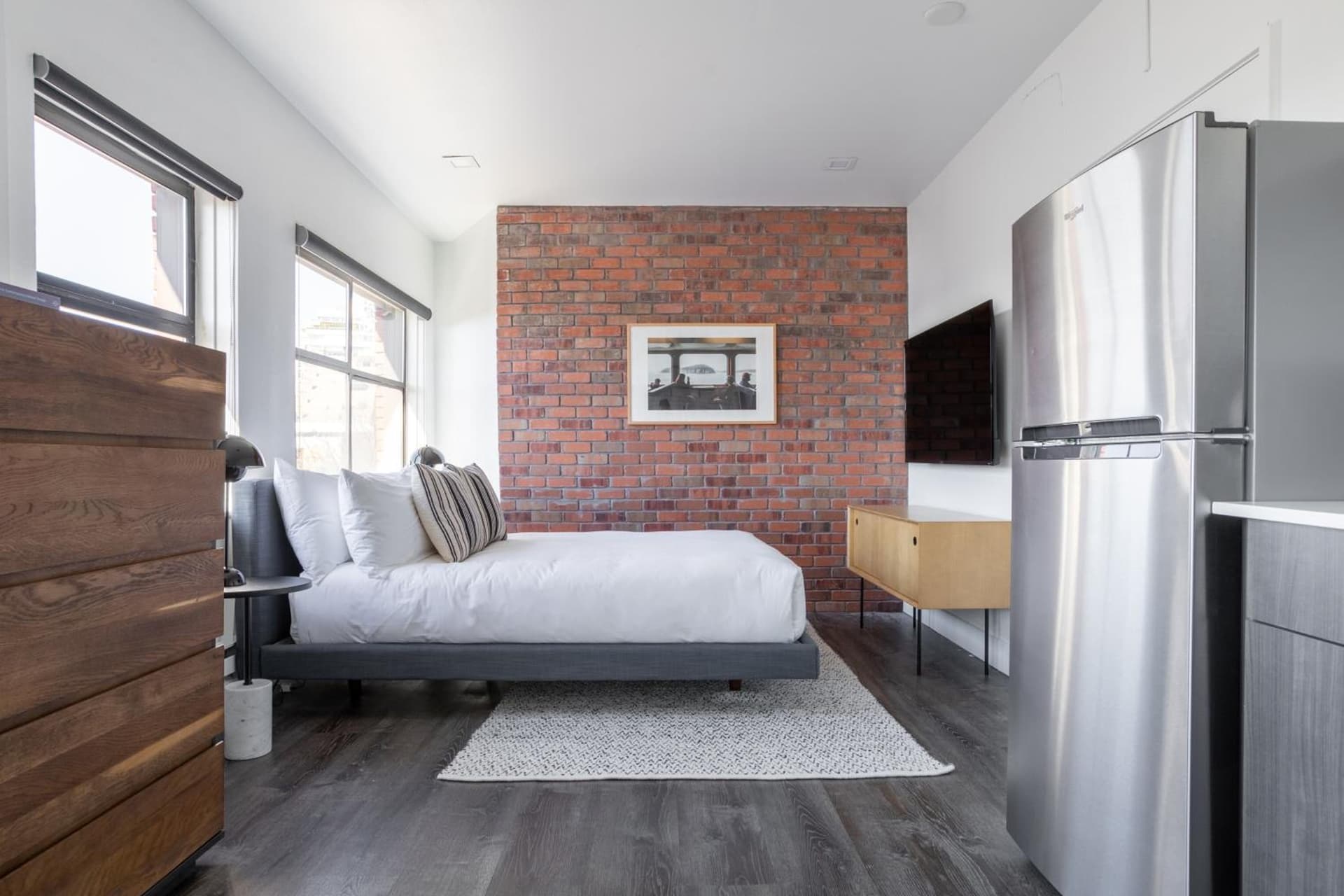 Reside Seattle Downtown, a Wyndham Residence property views in Seattle, WA — gallery photo 3
