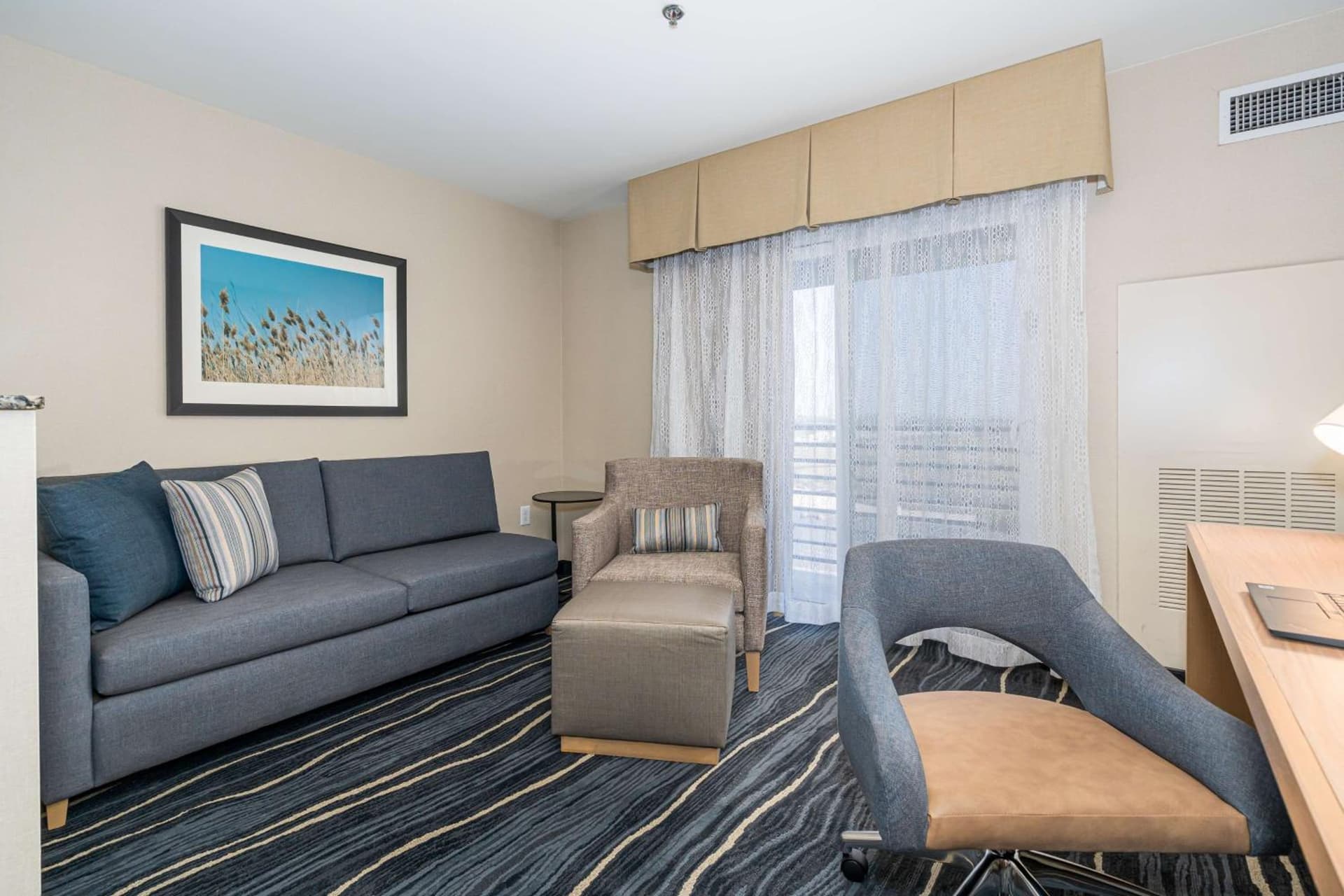 Best Western Plus Marina Gateway Hotel gallery photo in National City, CA — image 18
