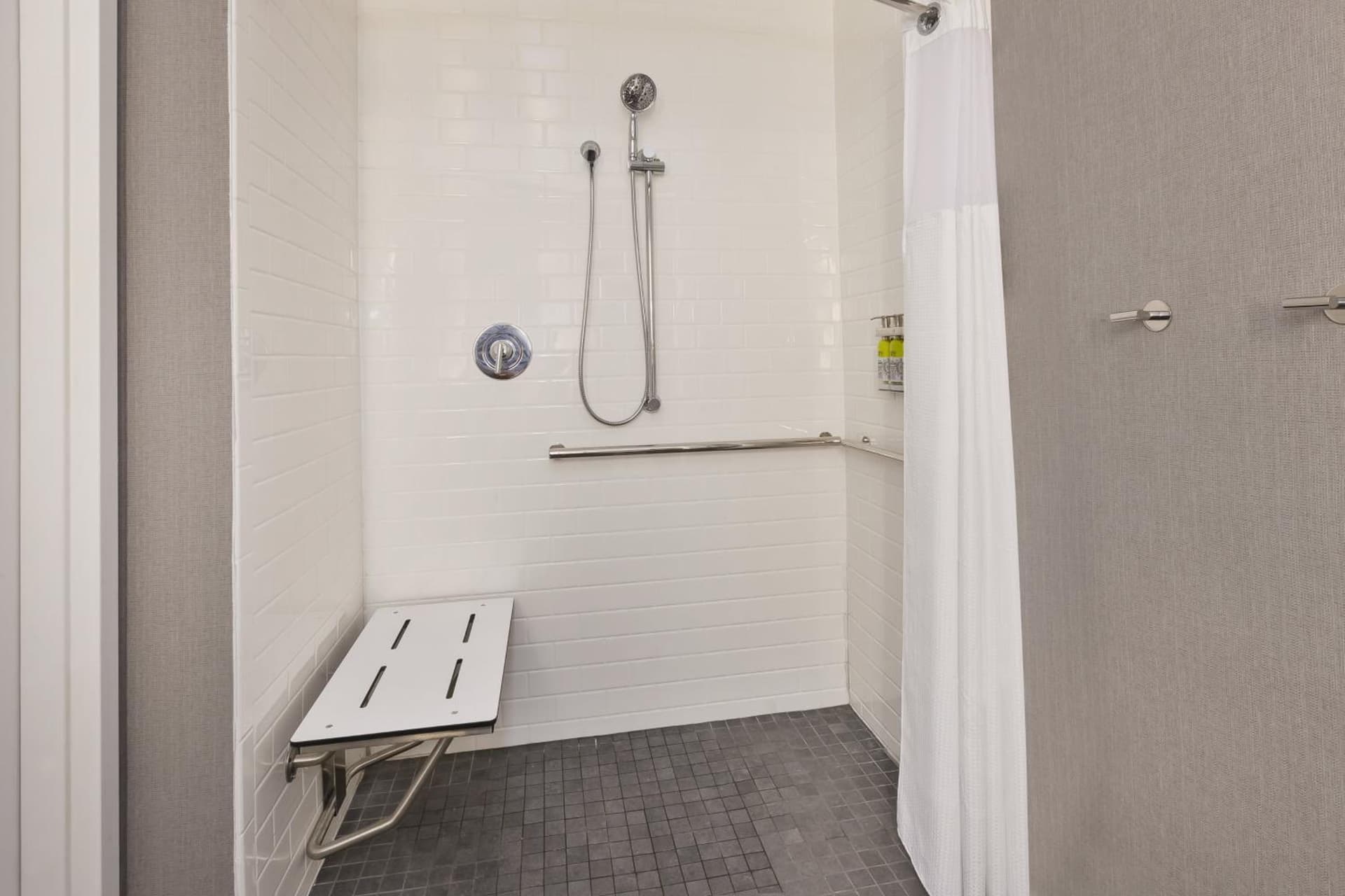 Staybridge Suites Pittsburgh Airport by IHG gallery photo in Pittsburgh, PA — image 12