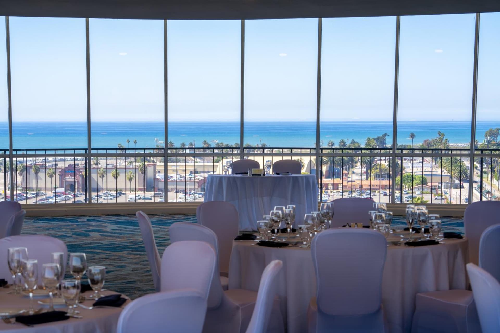 Crowne Plaza Ventura Beach by IHG gallery photo in Ventura, CA — image 151