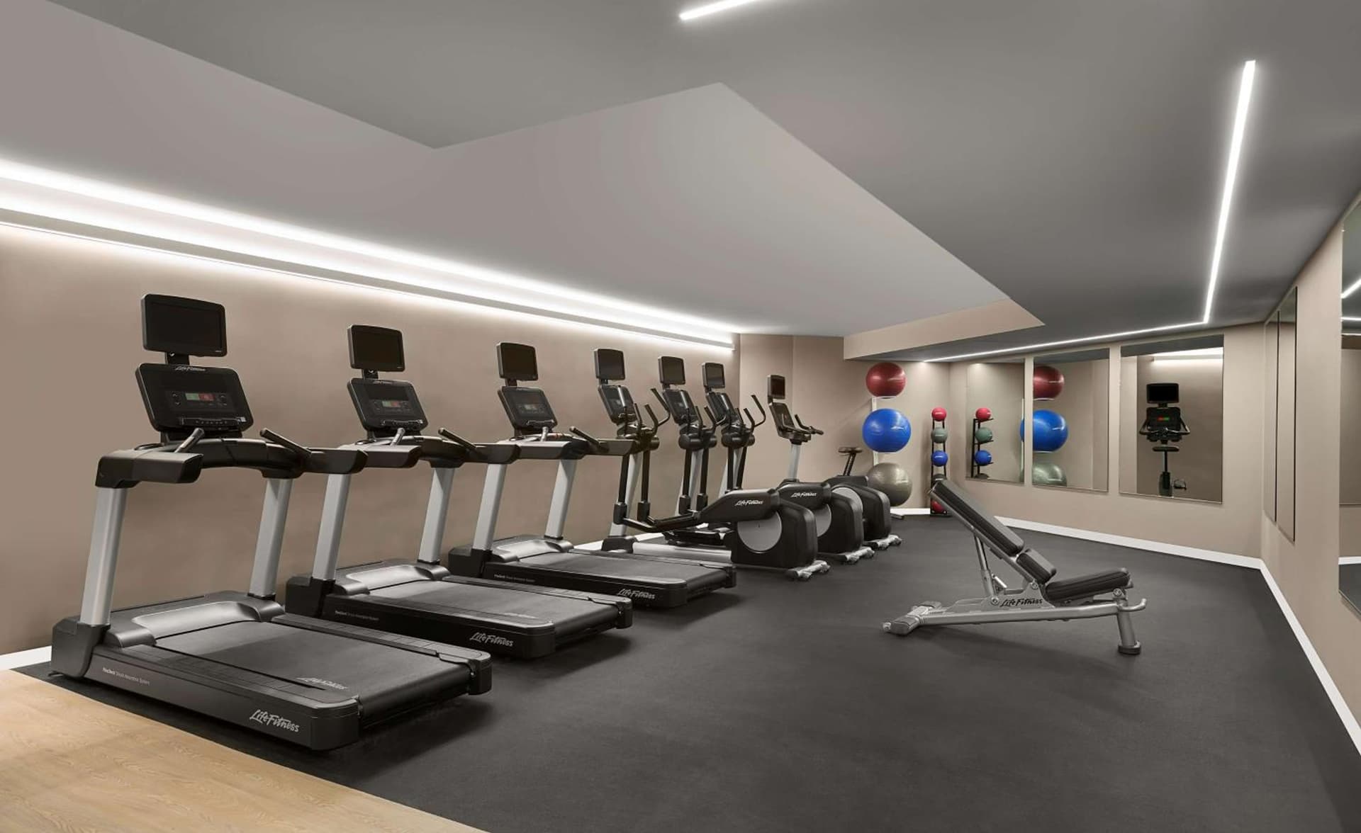 Sonesta Silicon Valley interior in Milpitas, CA — gallery photo 2