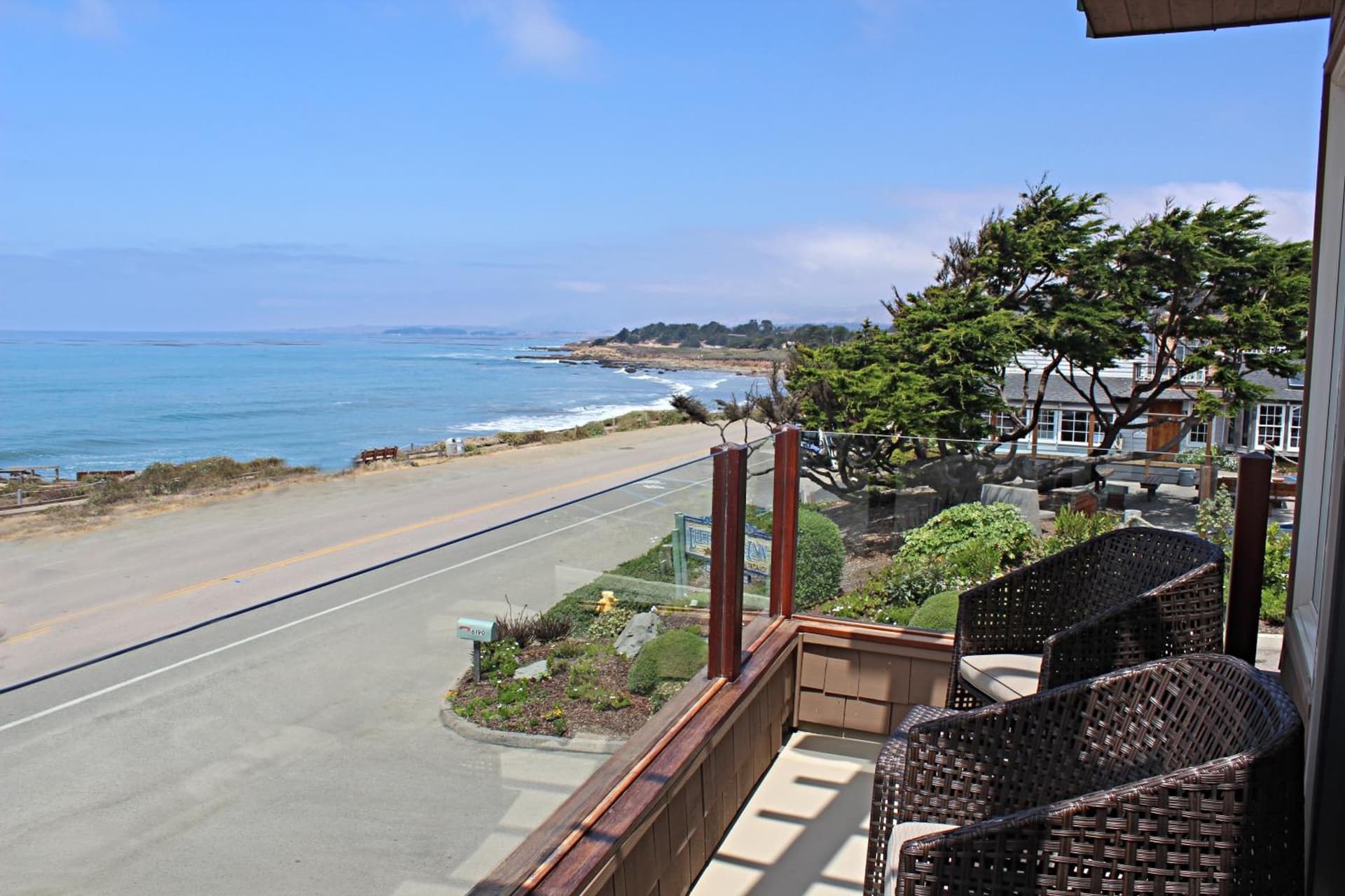 Little Sur Inn gallery photo in Cambria, CA — image 14