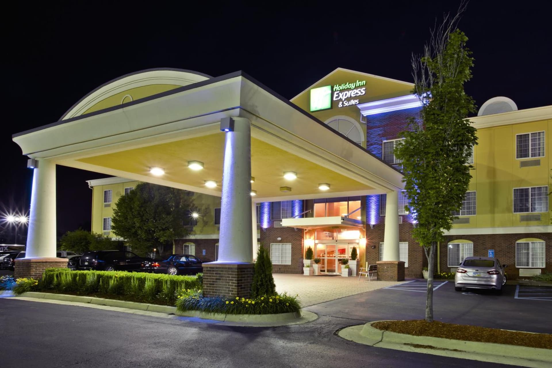 Holiday Inn Express Hotel & Suites Woodhaven by IHG gallery photo in Woodhaven, MI — image 7