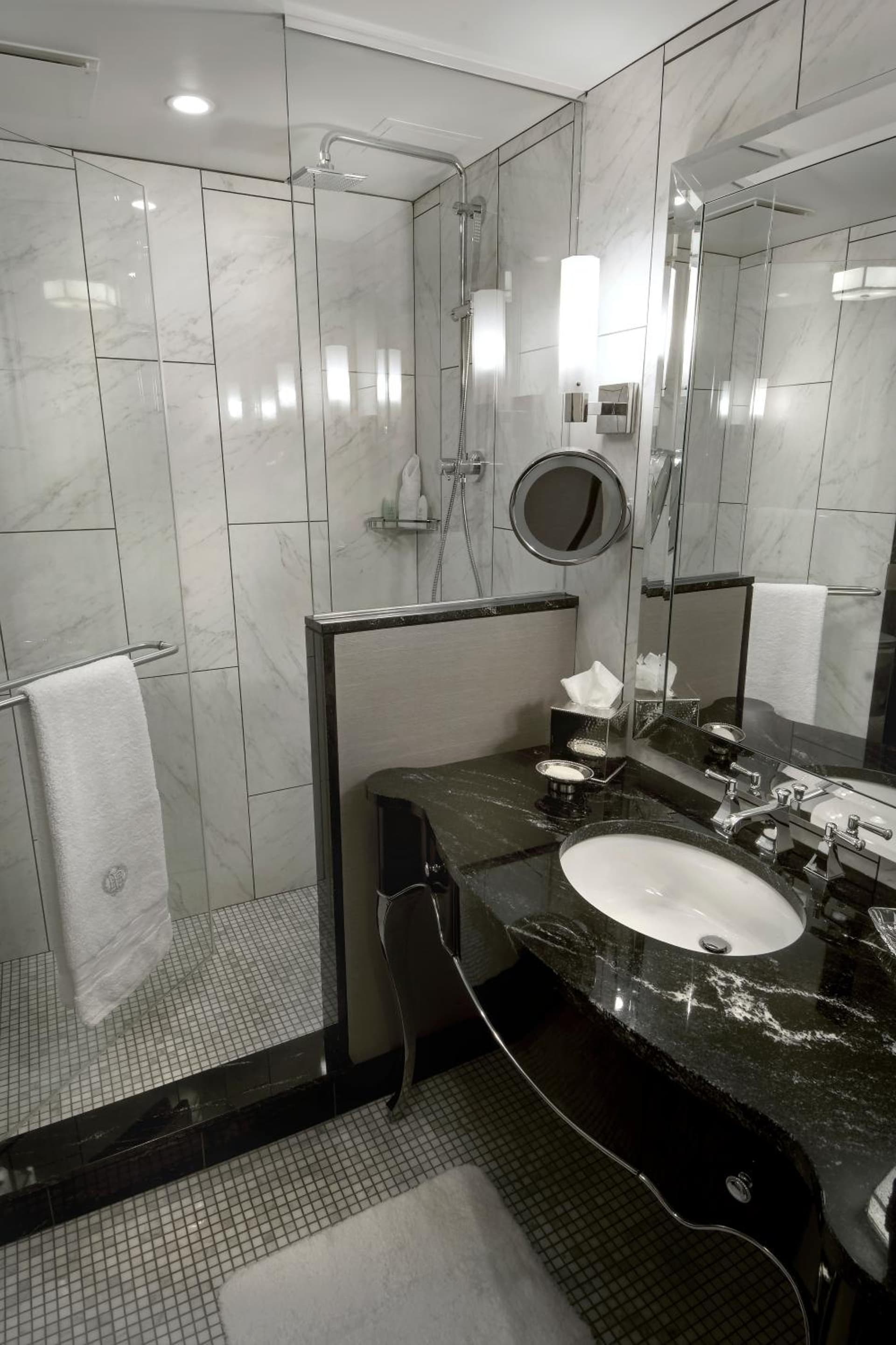 The Pfister Hotel gallery photo in Milwaukee, WI — image 8