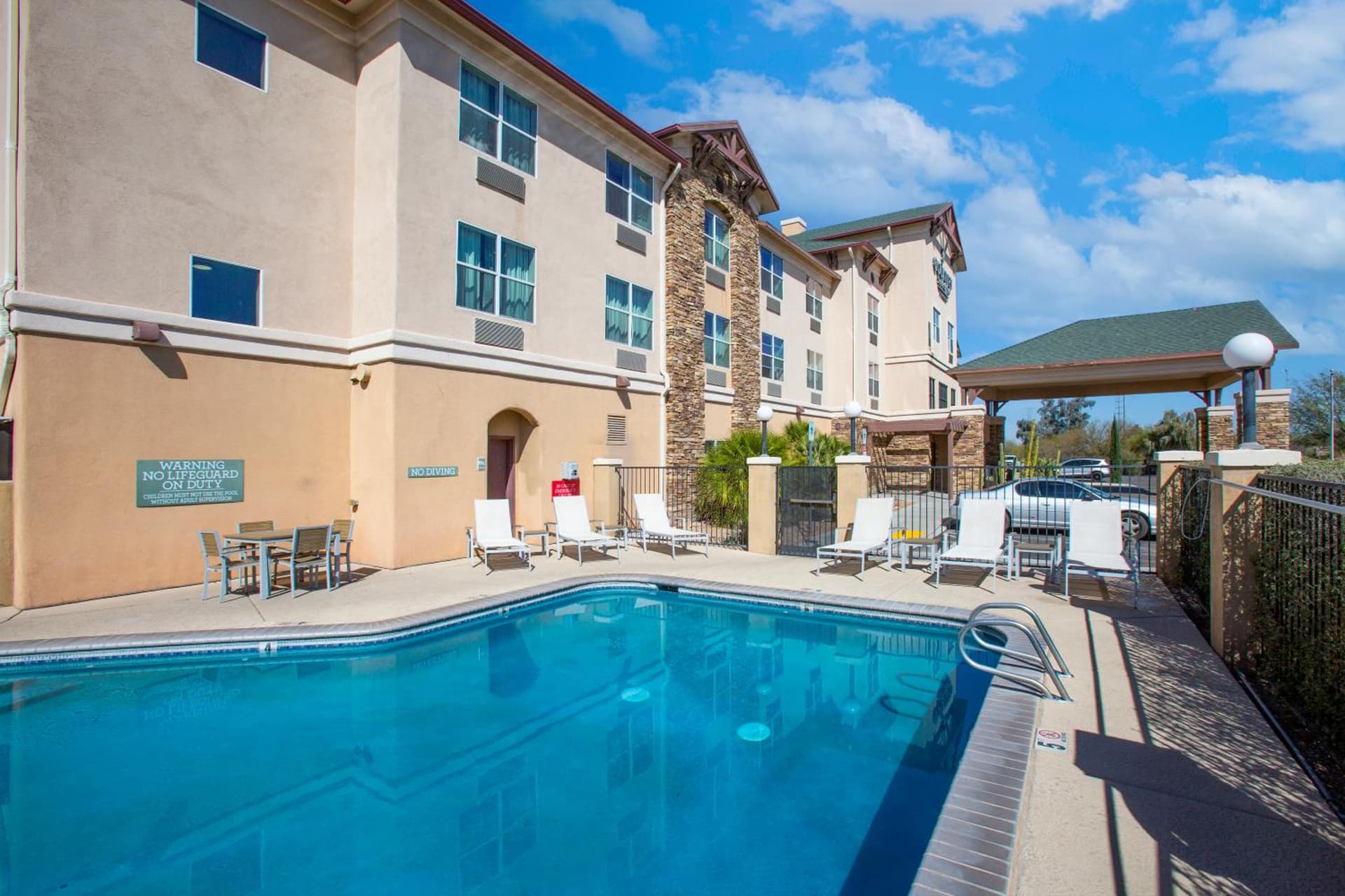 Country Inn & Suites by Radisson, Tucson City Center AZ gallery photo in Tucson, AZ — image 52