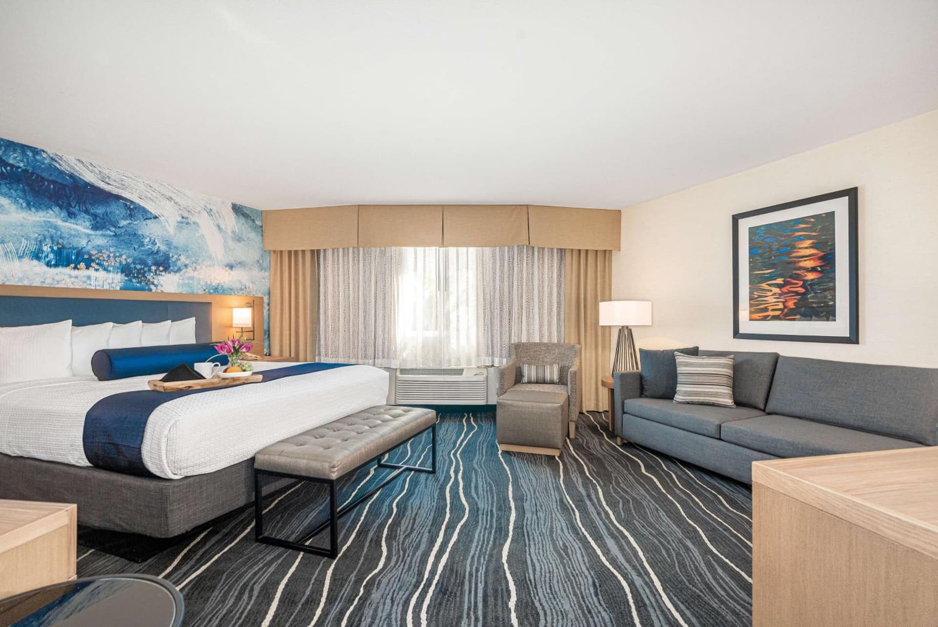 Best Western Plus Marina Gateway Hotel gallery photo in National City, CA — image 57