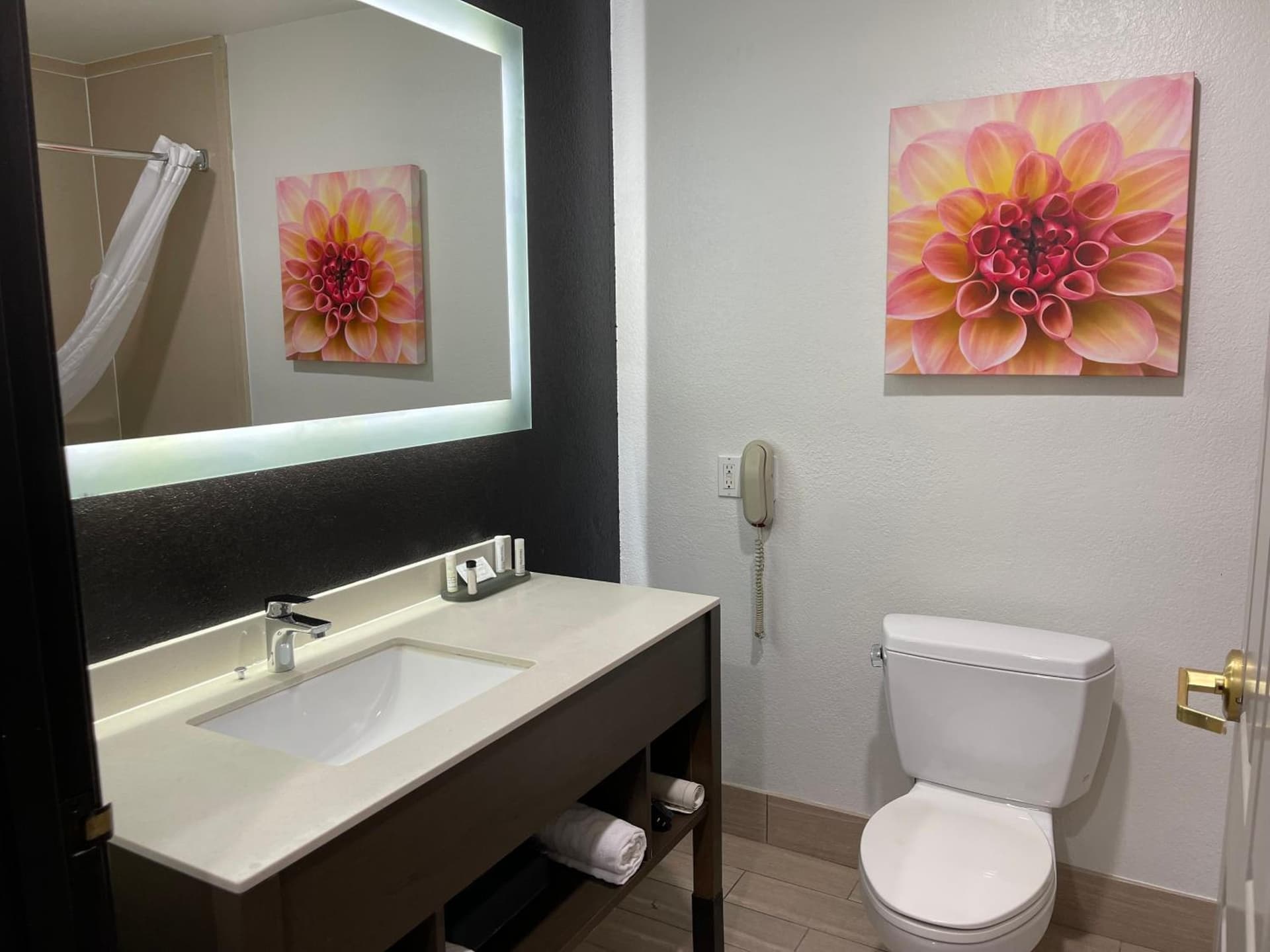 La Quinta by Wyndham Hesperia Victorville gallery photo in Hesperia, CA — image 38