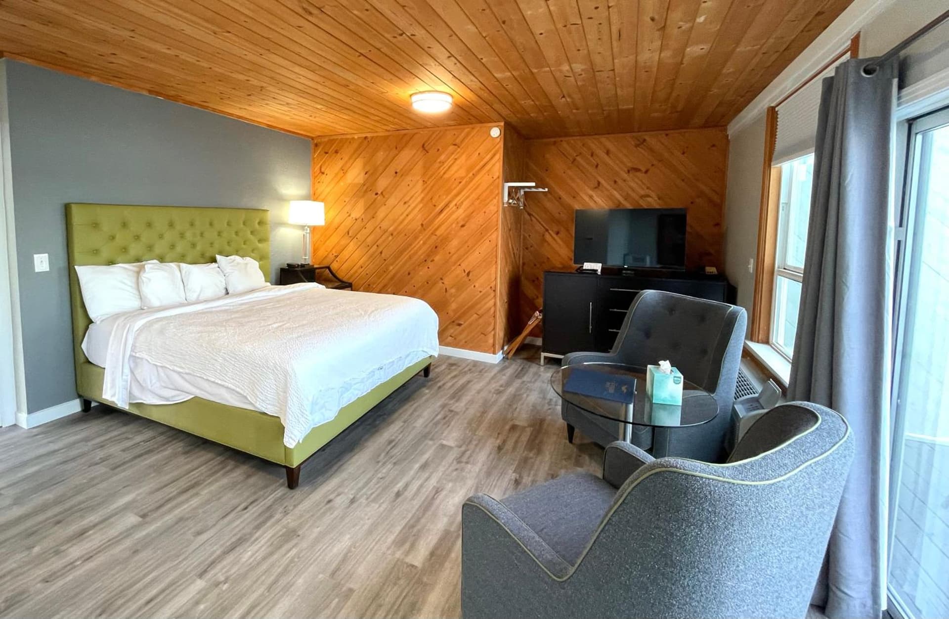 Tides Inn & Suites gallery photo in Port Townsend, WA — image 52