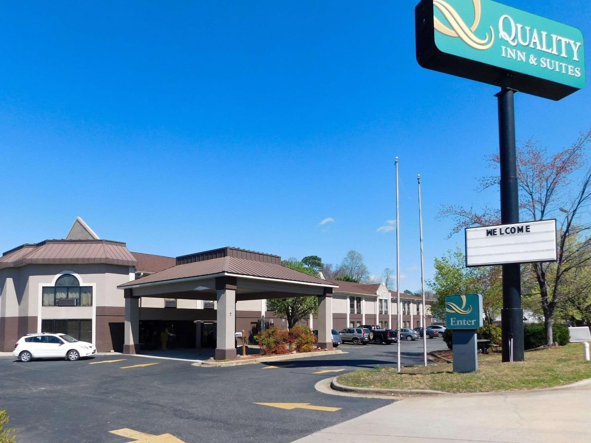Quality Inn & Suites Thomasville-High Point featured exterior or lobby in Thomasville, NC — similar hotel